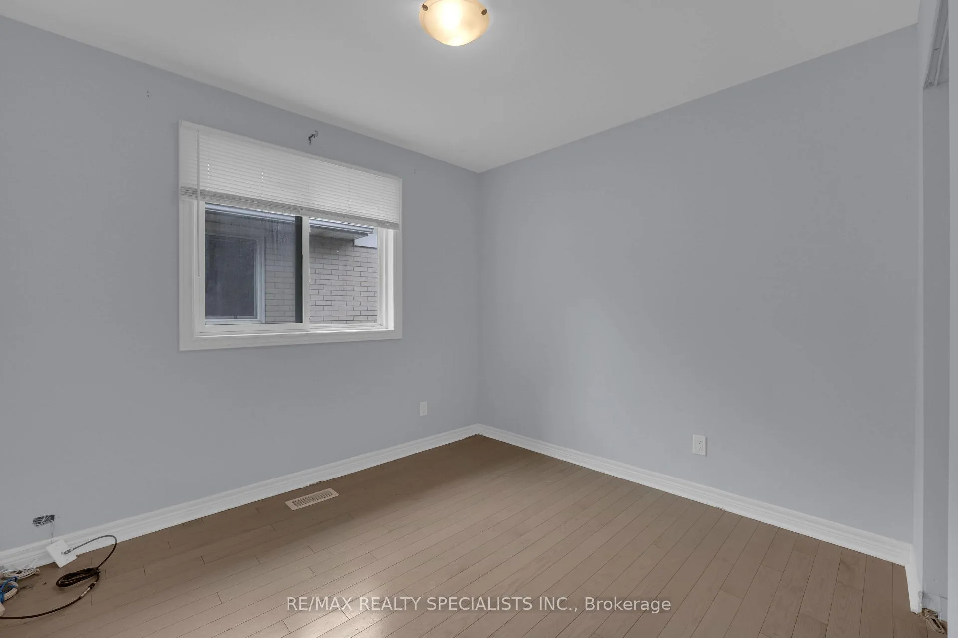 Photo 13 of 61 Ambleside Drive, Brampton, Brampton South — HOMEH