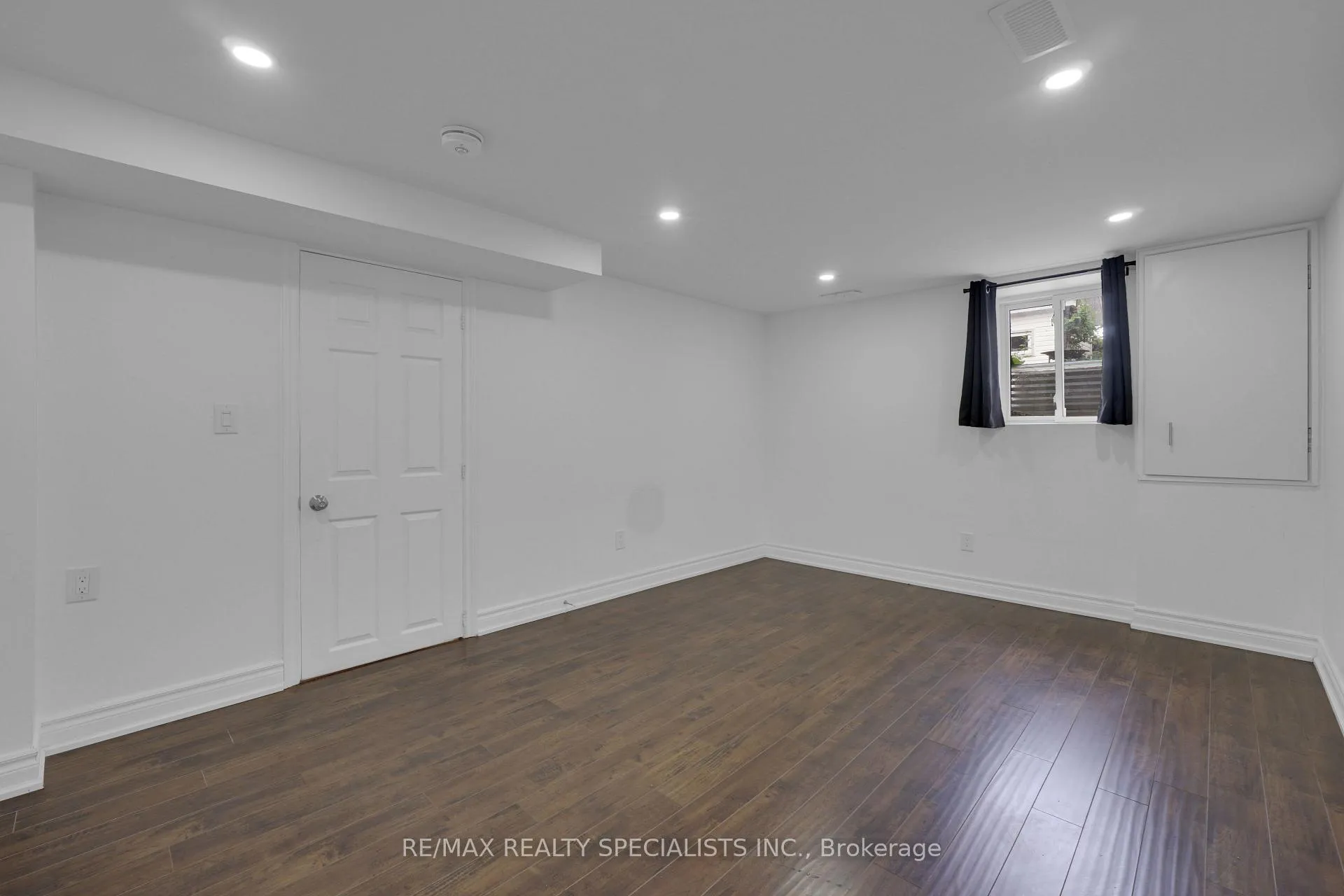 Photo 20 of 61 Ambleside Drive, Brampton, Brampton South — HOMEH