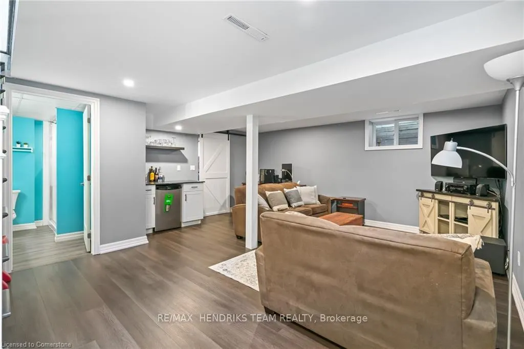 Photo 20 of 162 Glendale Avenue, St. Catharines, Glendale/Glenridge — HOMEH