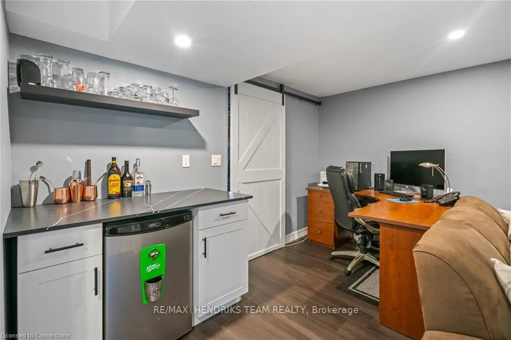 Photo 22 of 162 Glendale Avenue, St. Catharines, Glendale/Glenridge — HOMEH