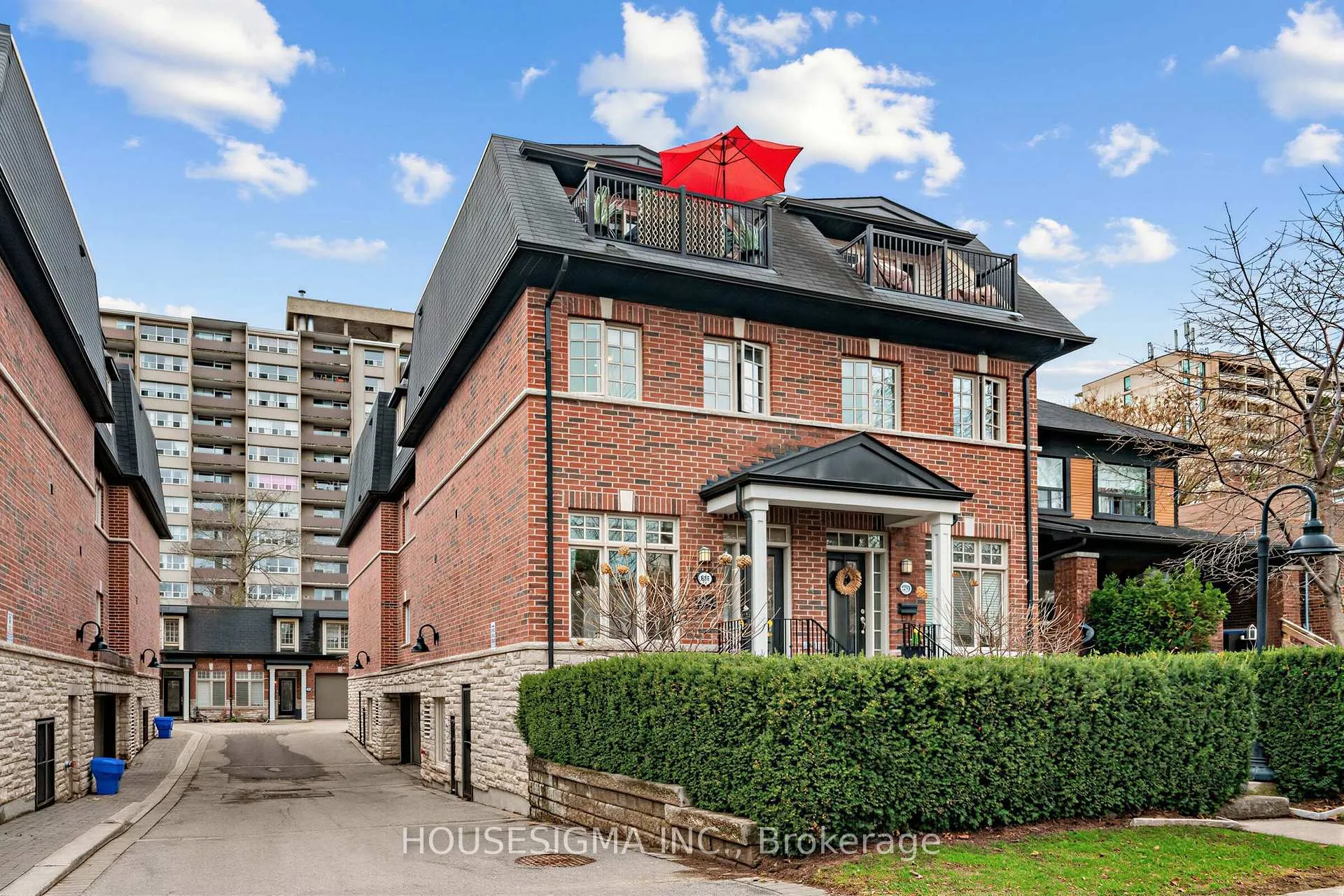 Photo 1 of 361 Roehampton Avenue, Toronto, Mount Pleasant East — HOMEH