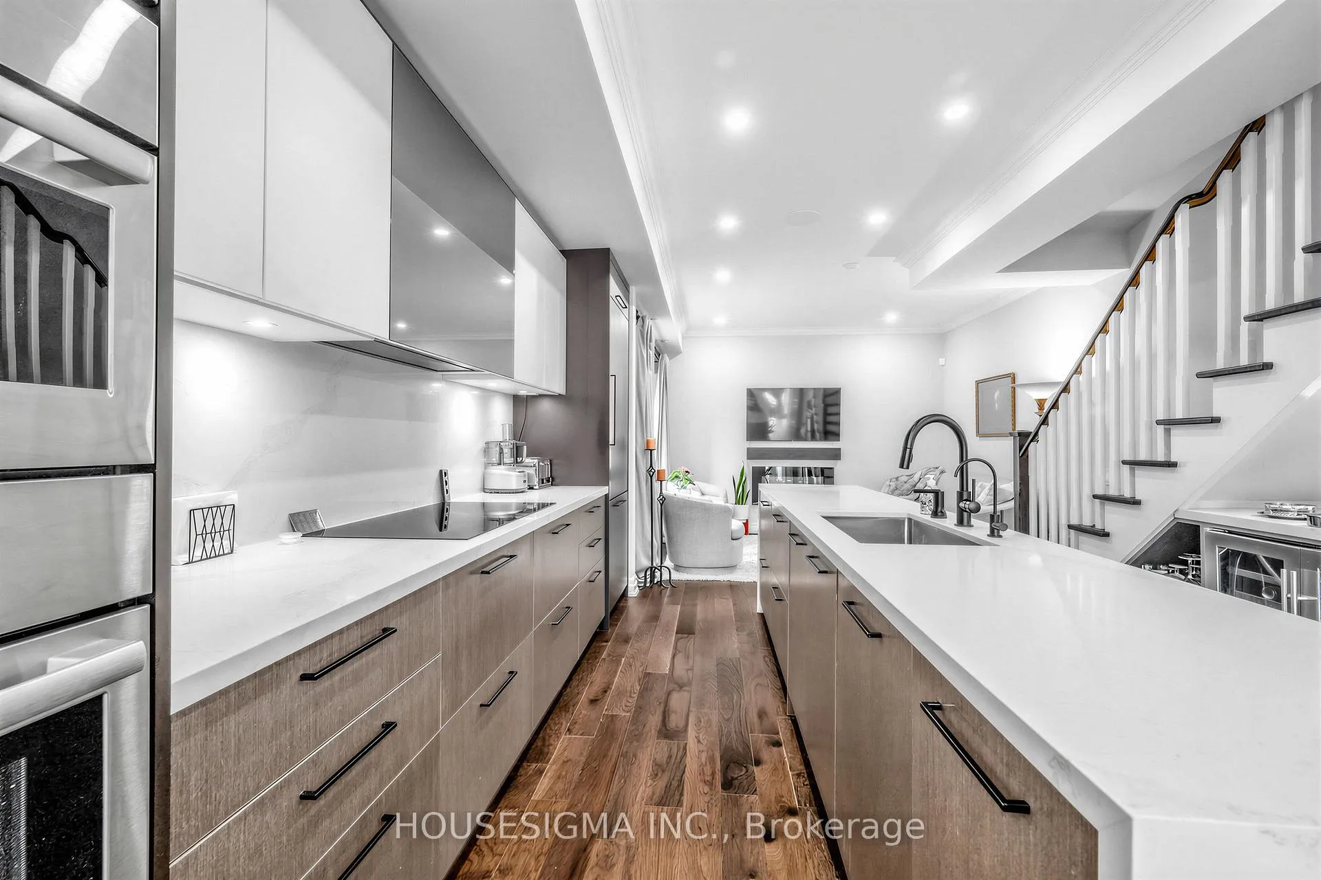Photo 8 of 361 Roehampton Avenue, Toronto, Mount Pleasant East — HOMEH