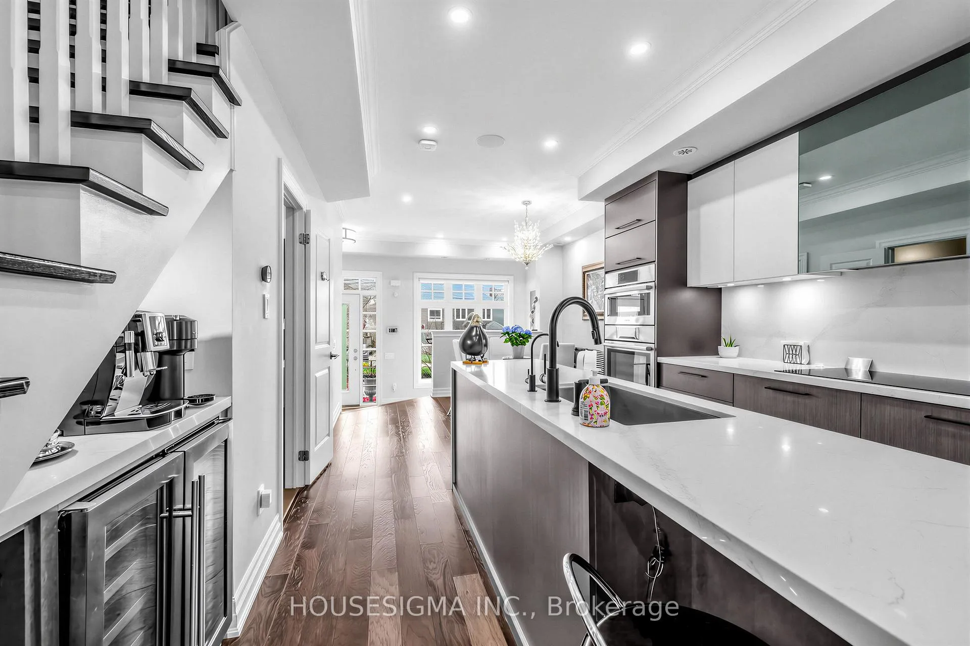 Photo 10 of 361 Roehampton Avenue, Toronto, Mount Pleasant East — HOMEH