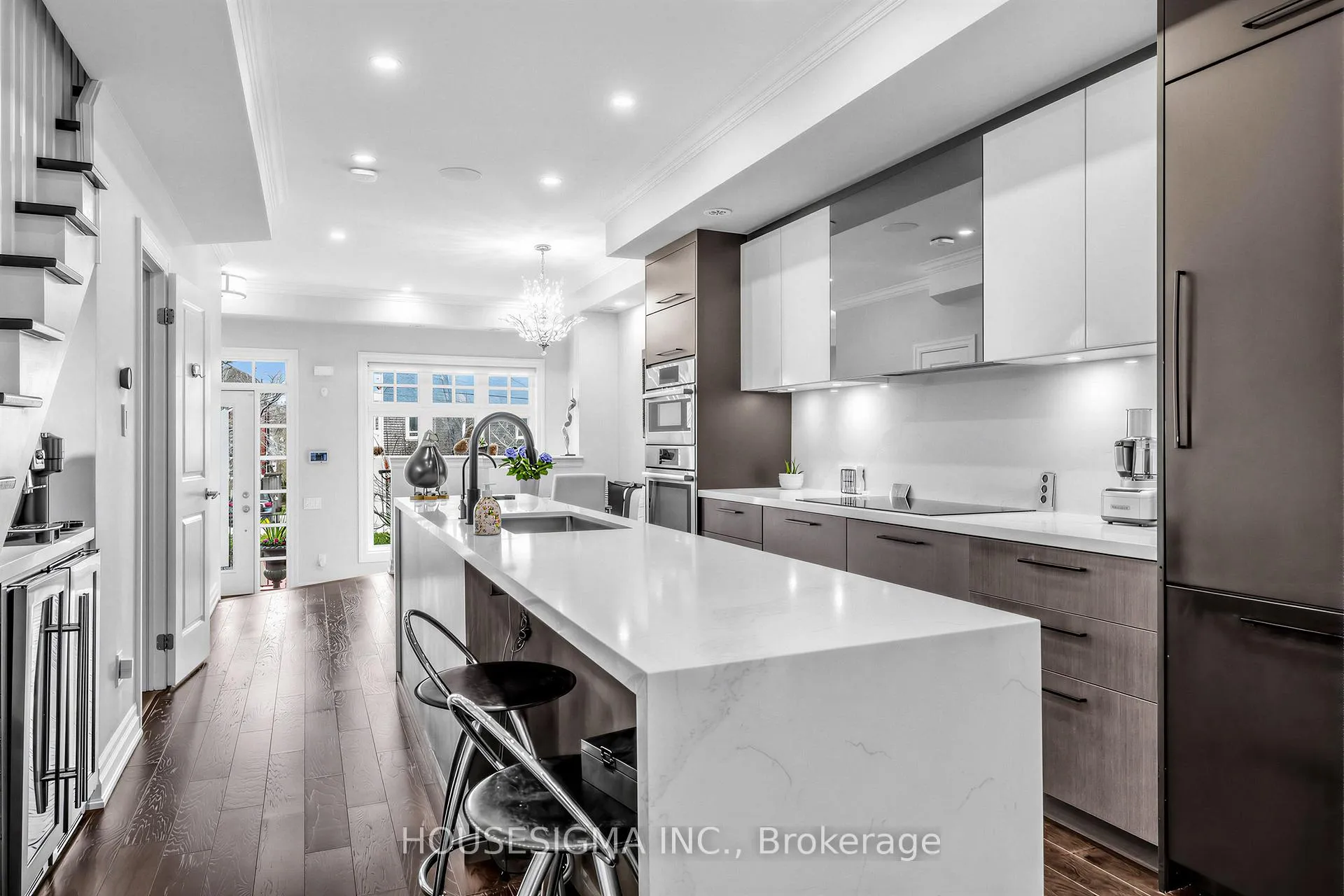 Photo 11 of 361 Roehampton Avenue, Toronto, Mount Pleasant East — HOMEH