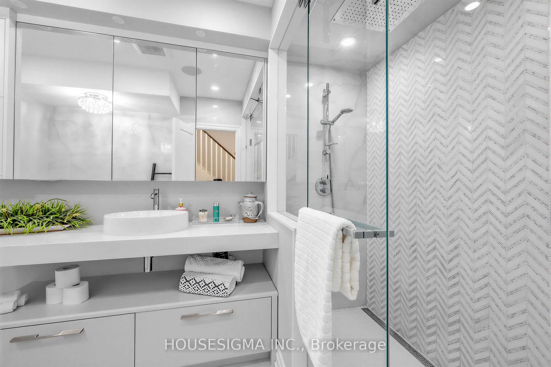 Photo 22 of 361 Roehampton Avenue, Toronto, Mount Pleasant East — HOMEH