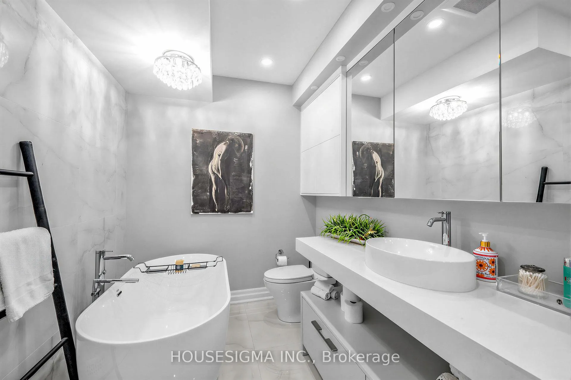 Photo 23 of 361 Roehampton Avenue, Toronto, Mount Pleasant East — HOMEH