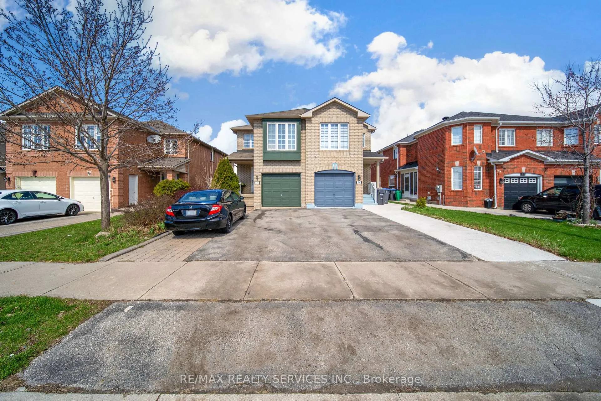 Front of 81 Roadmaster Lane