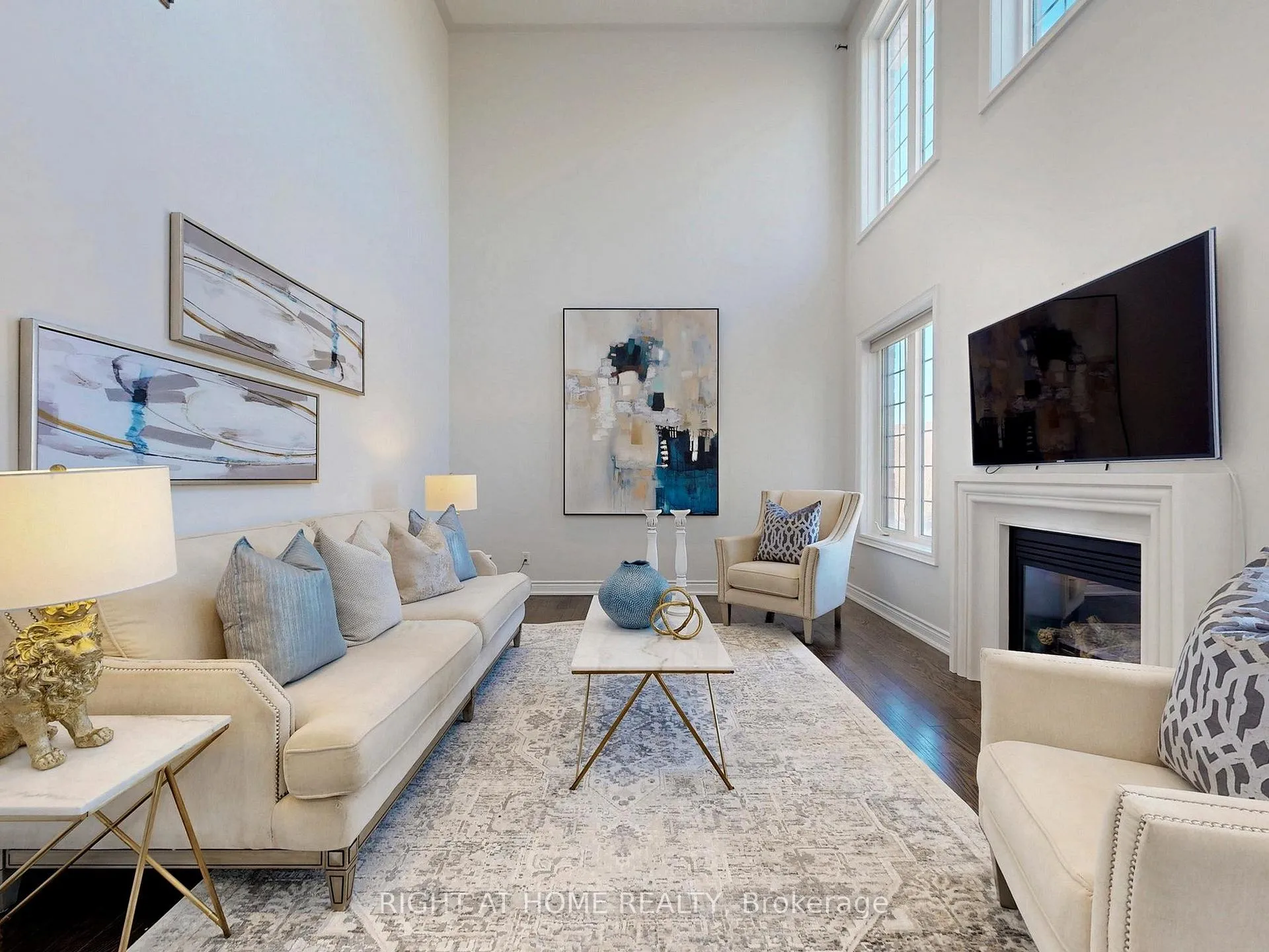 Photo 15 of 27 Heaney Court, Aurora, Bayview Northeast — HOMEH