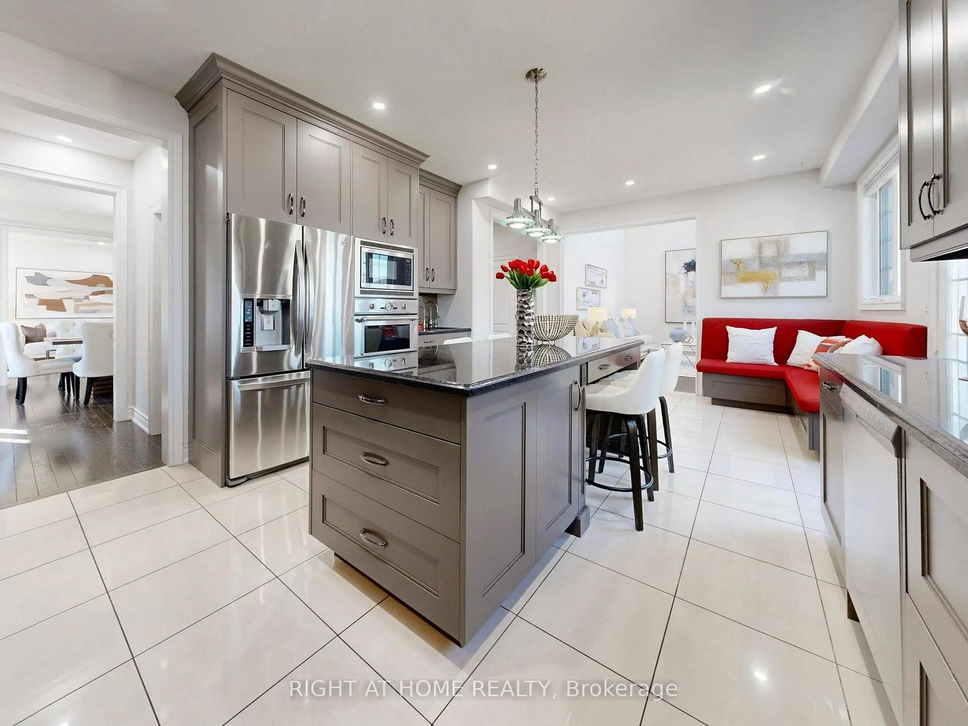 Photo 22 of 27 Heaney Court, Aurora, Bayview Northeast — HOMEH