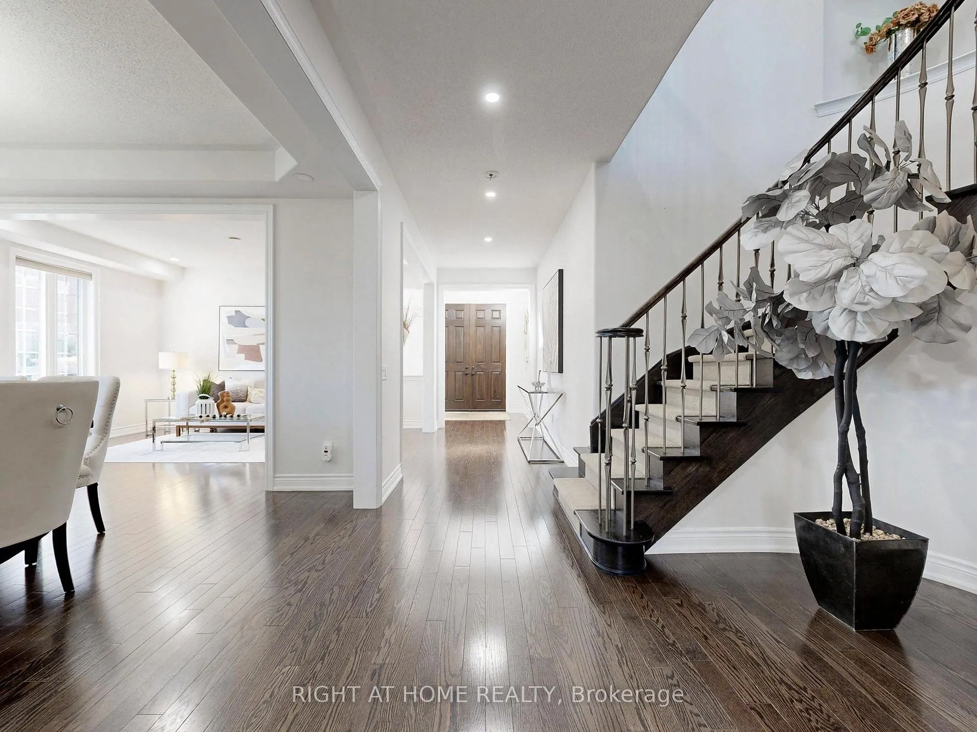 Photo 28 of 27 Heaney Court, Aurora, Bayview Northeast — HOMEH