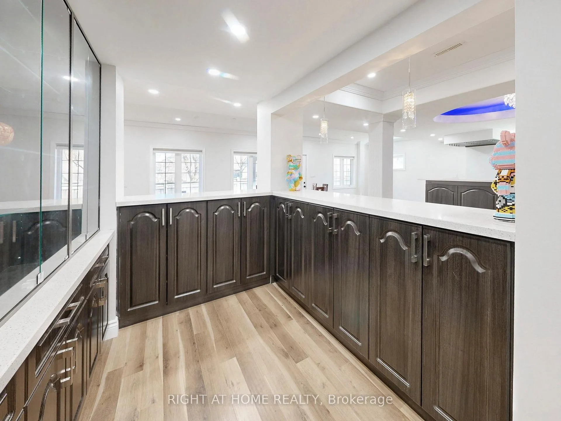 Photo 44 of 27 Heaney Court, Aurora, Bayview Northeast — HOMEH