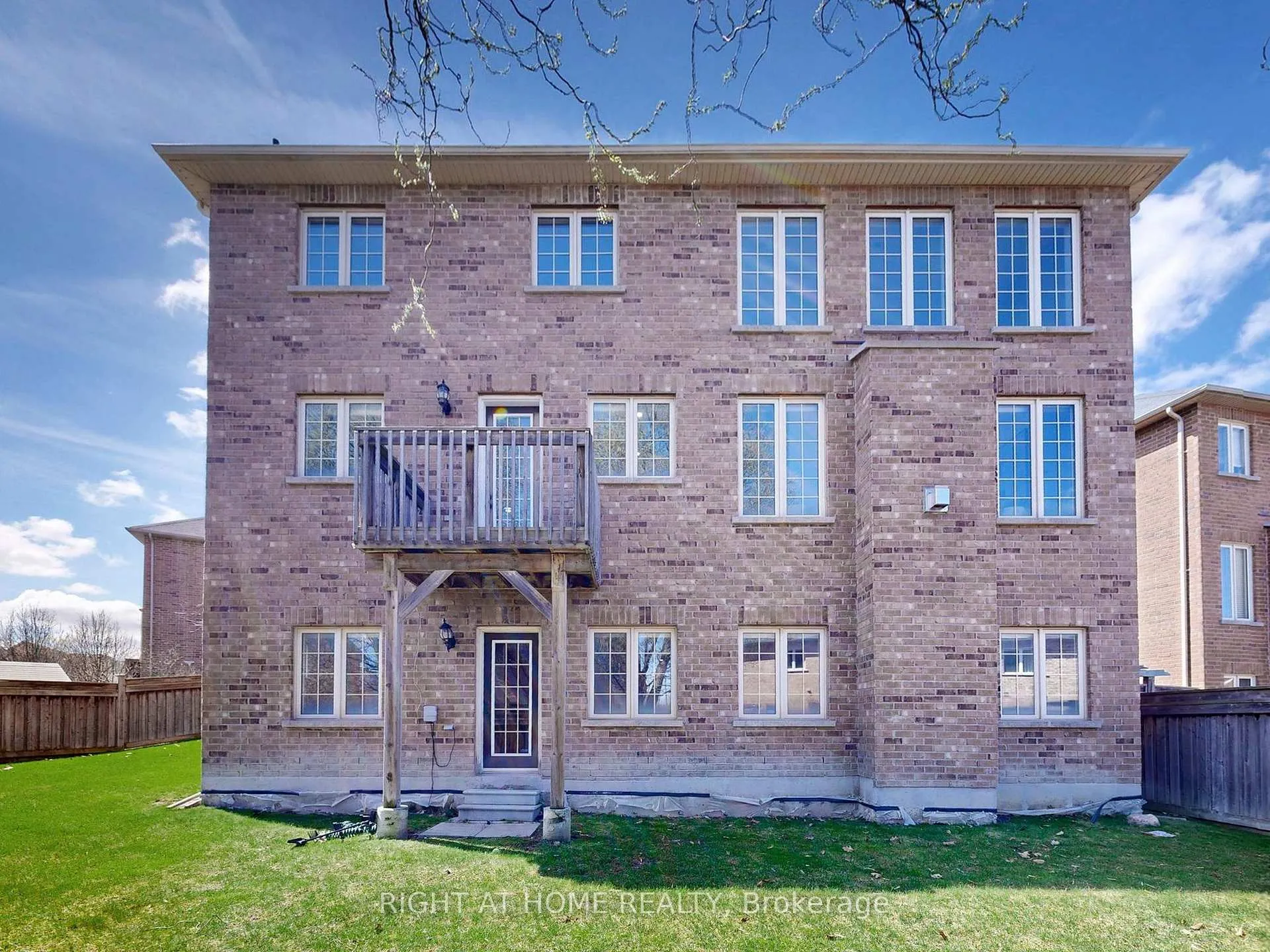 Photo 48 of 27 Heaney Court, Aurora, Bayview Northeast — HOMEH