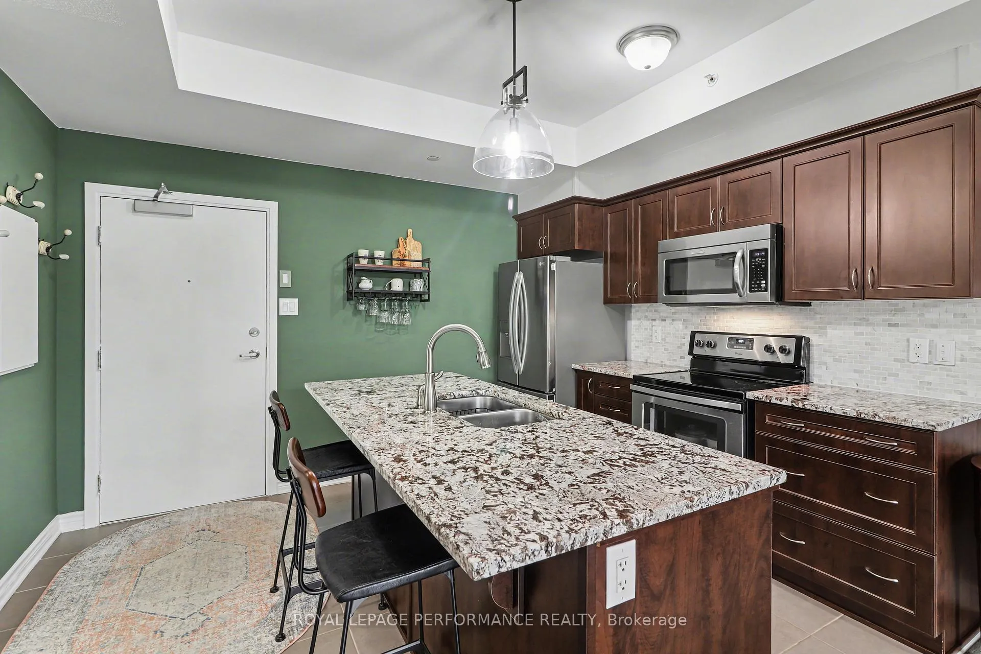 Photo 5 of Unit 403, 120 Montblanc Private, Ottawa, Convent Glen North — HOMEH