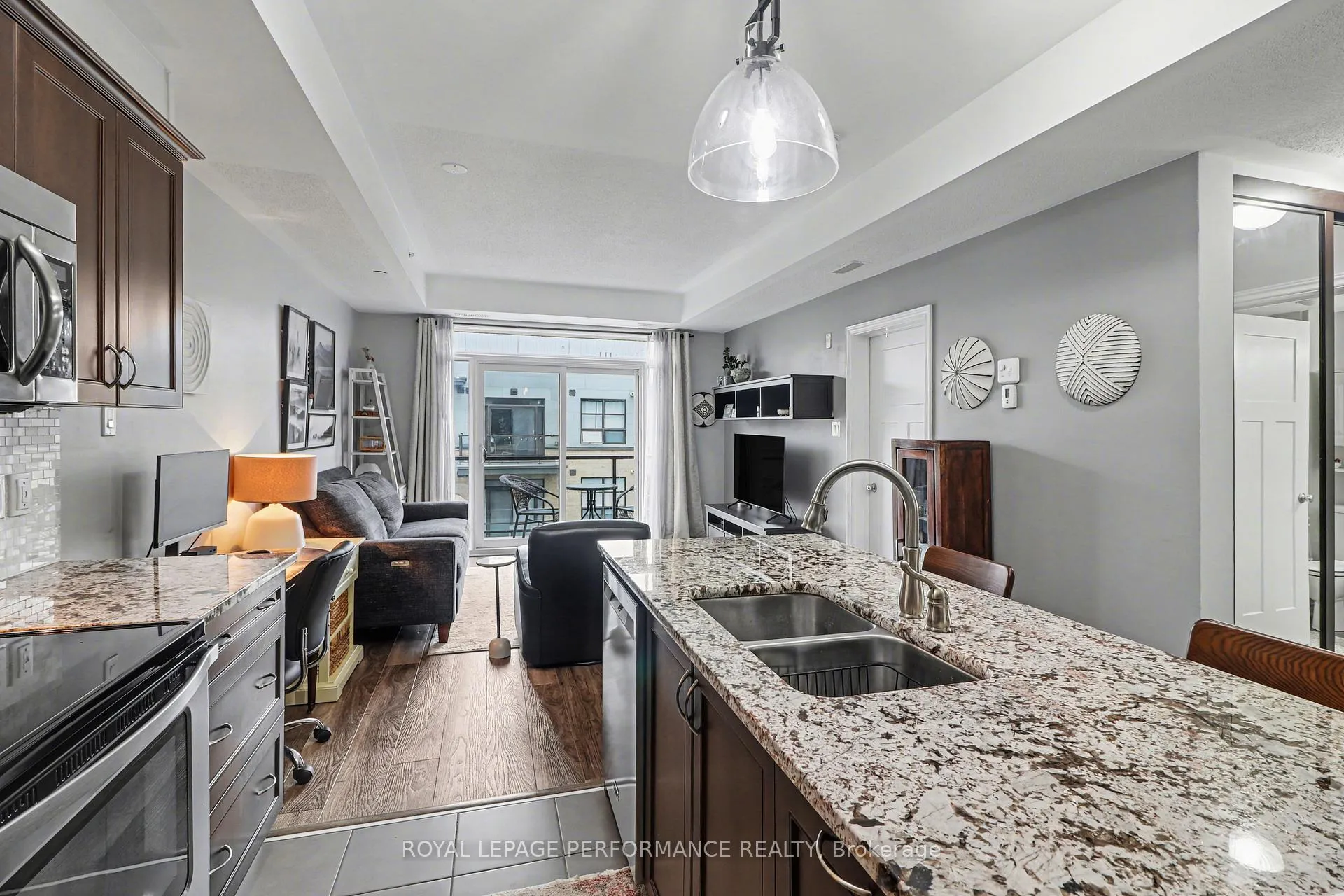 Photo 9 of Unit 403, 120 Montblanc Private, Ottawa, Convent Glen North — HOMEH