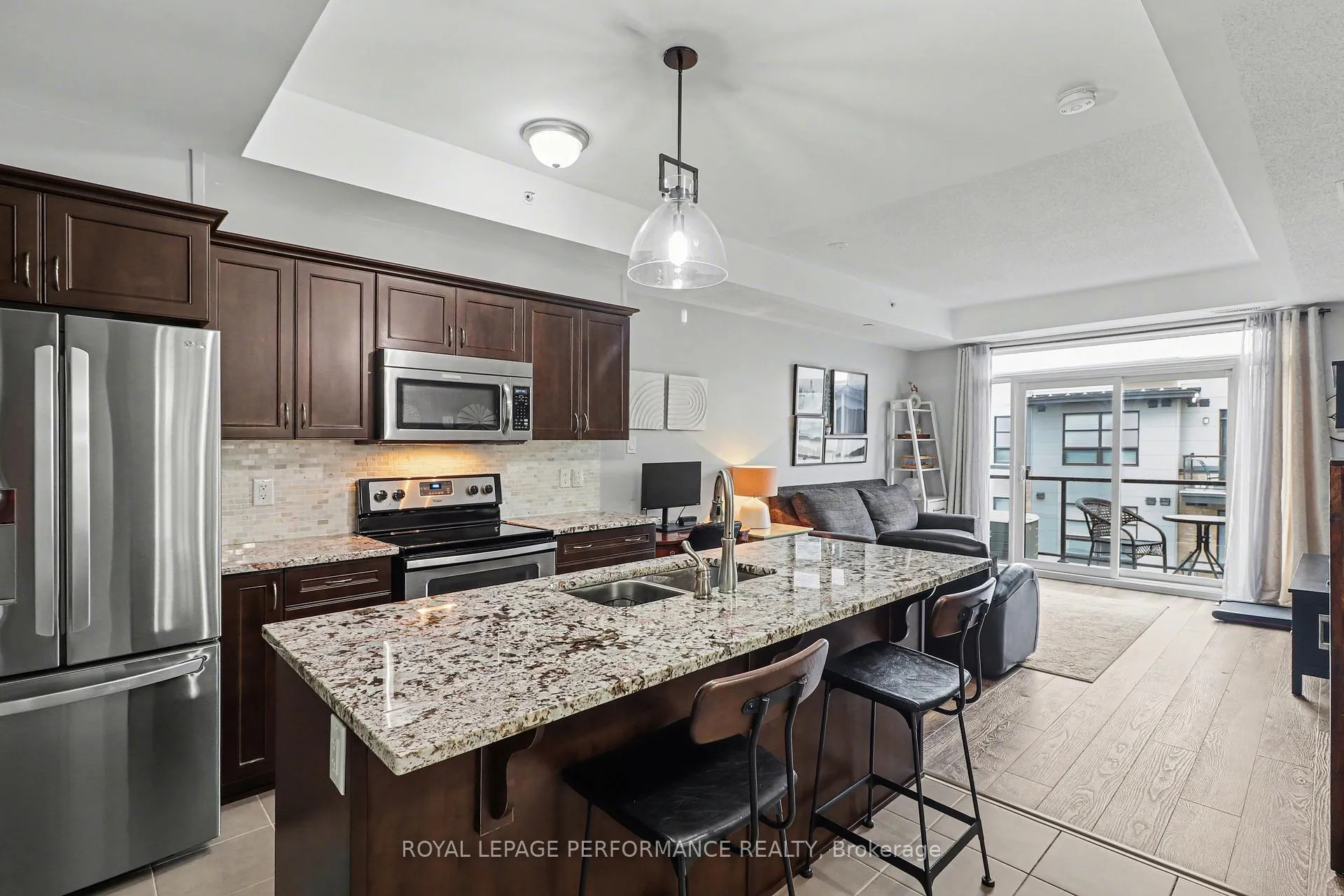 Photo 10 of Unit 403, 120 Montblanc Private, Ottawa, Convent Glen North — HOMEH