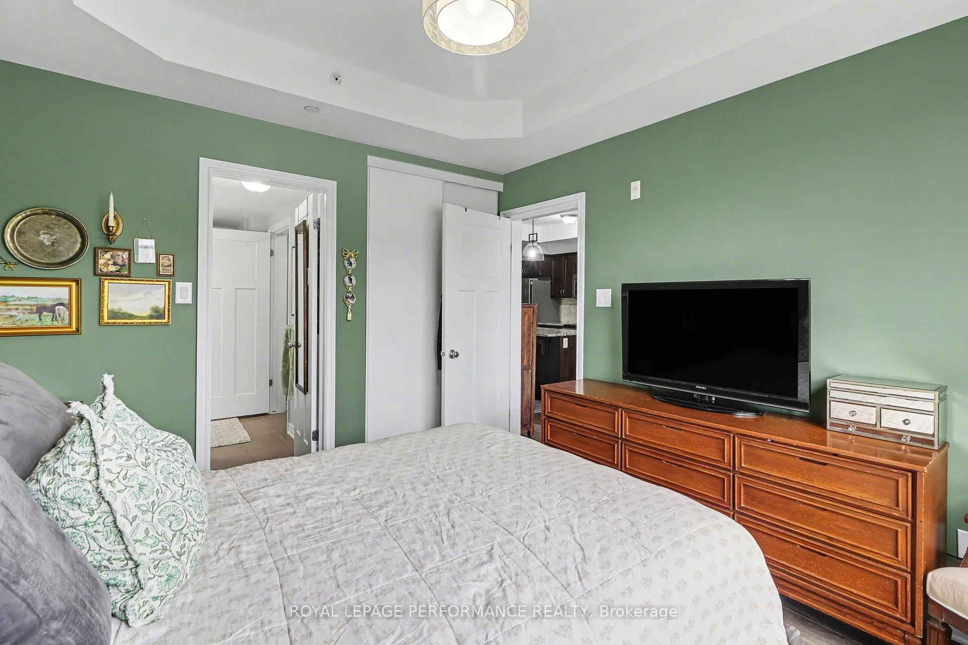 Photo 15 of Unit 403, 120 Montblanc Private, Ottawa, Convent Glen North — HOMEH
