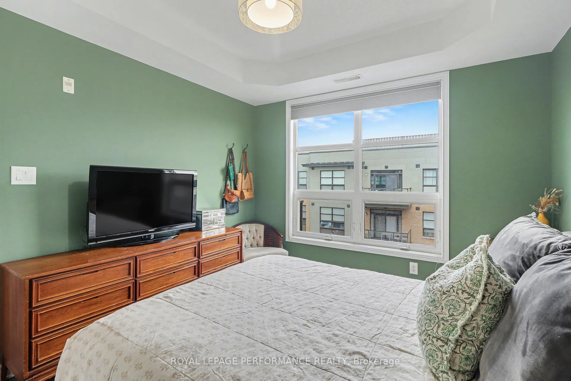 Photo 17 of Unit 403, 120 Montblanc Private, Ottawa, Convent Glen North — HOMEH