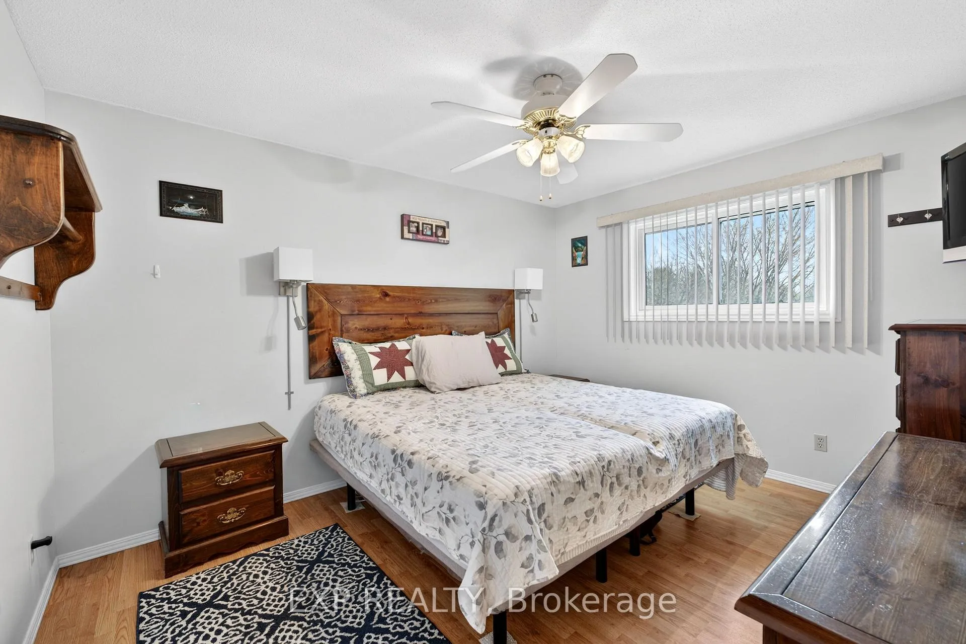 Photo 11 of 54 Dauphin Avenue, Kingston, Rideau — HOMEH