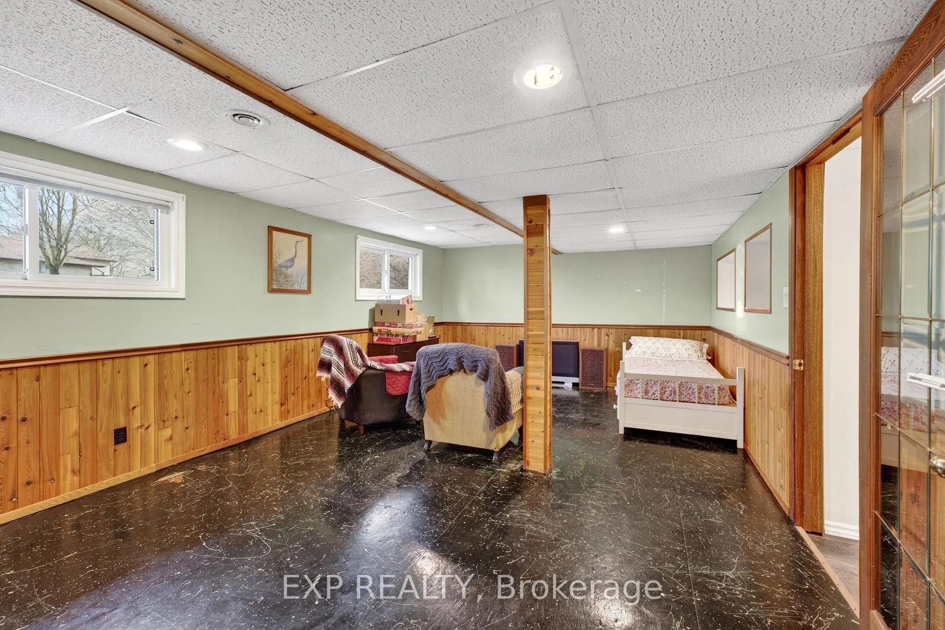 Photo 20 of 54 Dauphin Avenue, Kingston, Rideau — HOMEH