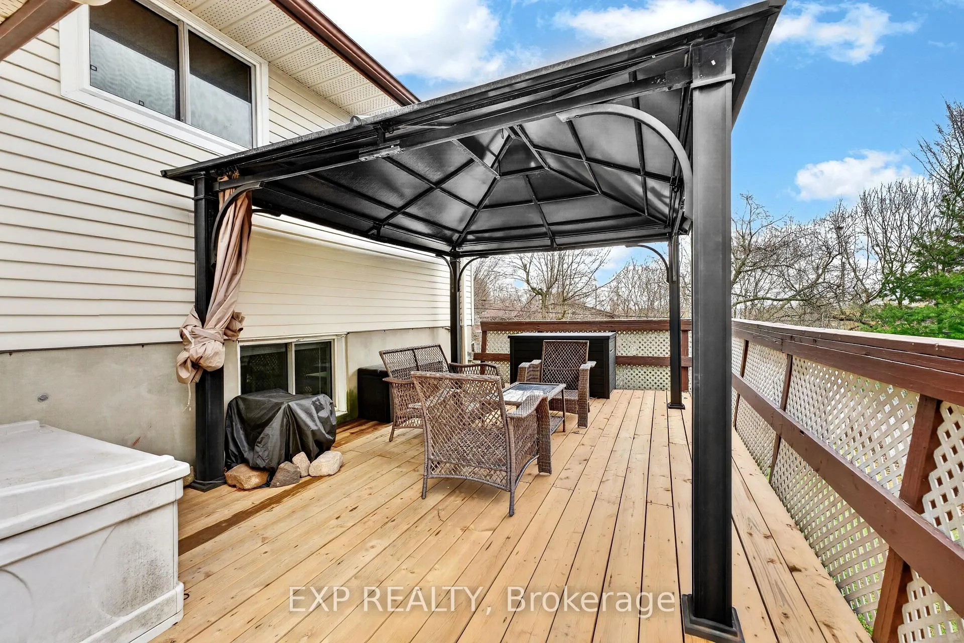 Photo 25 of 54 Dauphin Avenue, Kingston, Rideau — HOMEH