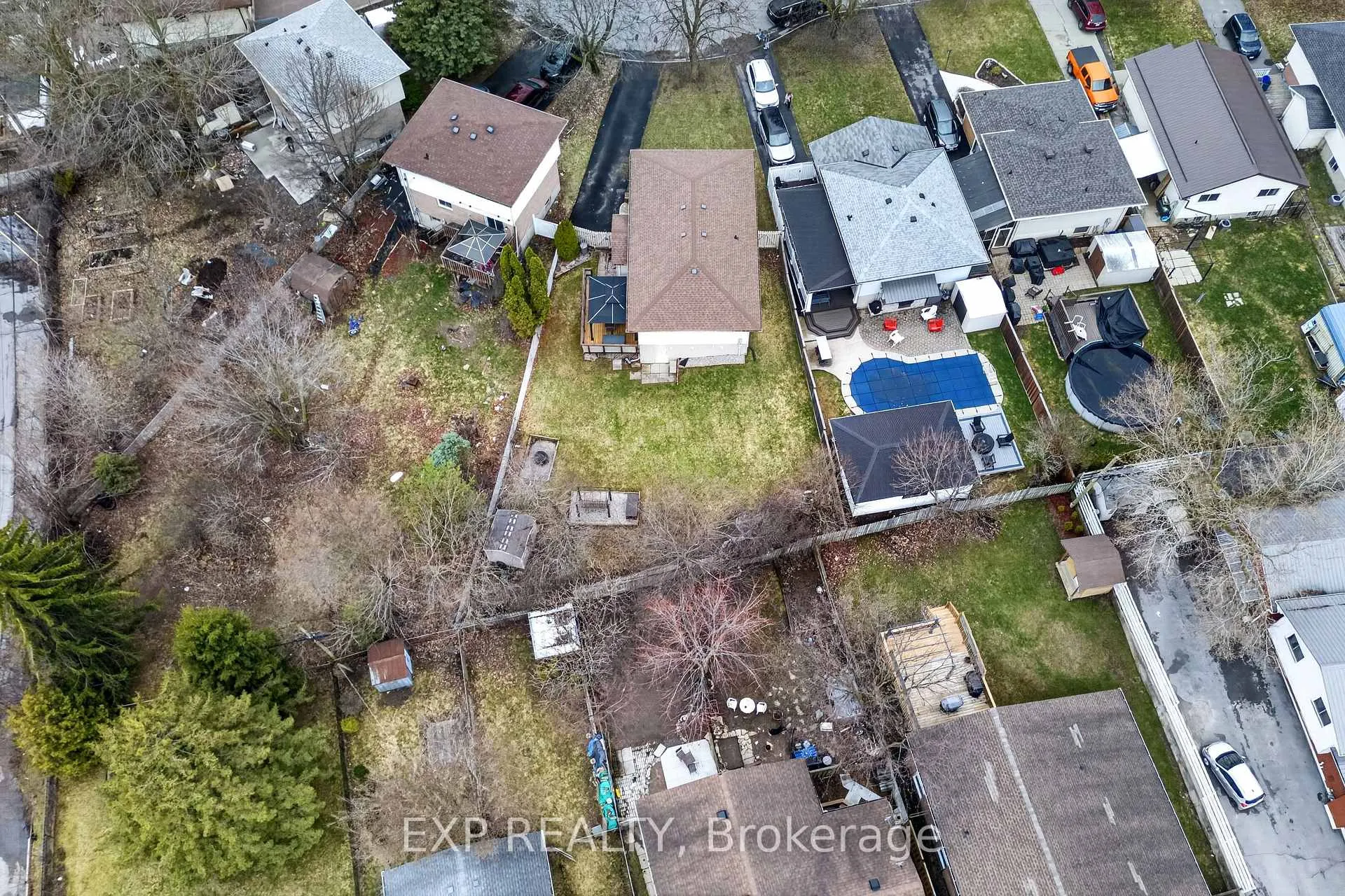 Photo 28 of 54 Dauphin Avenue, Kingston, Rideau — HOMEH