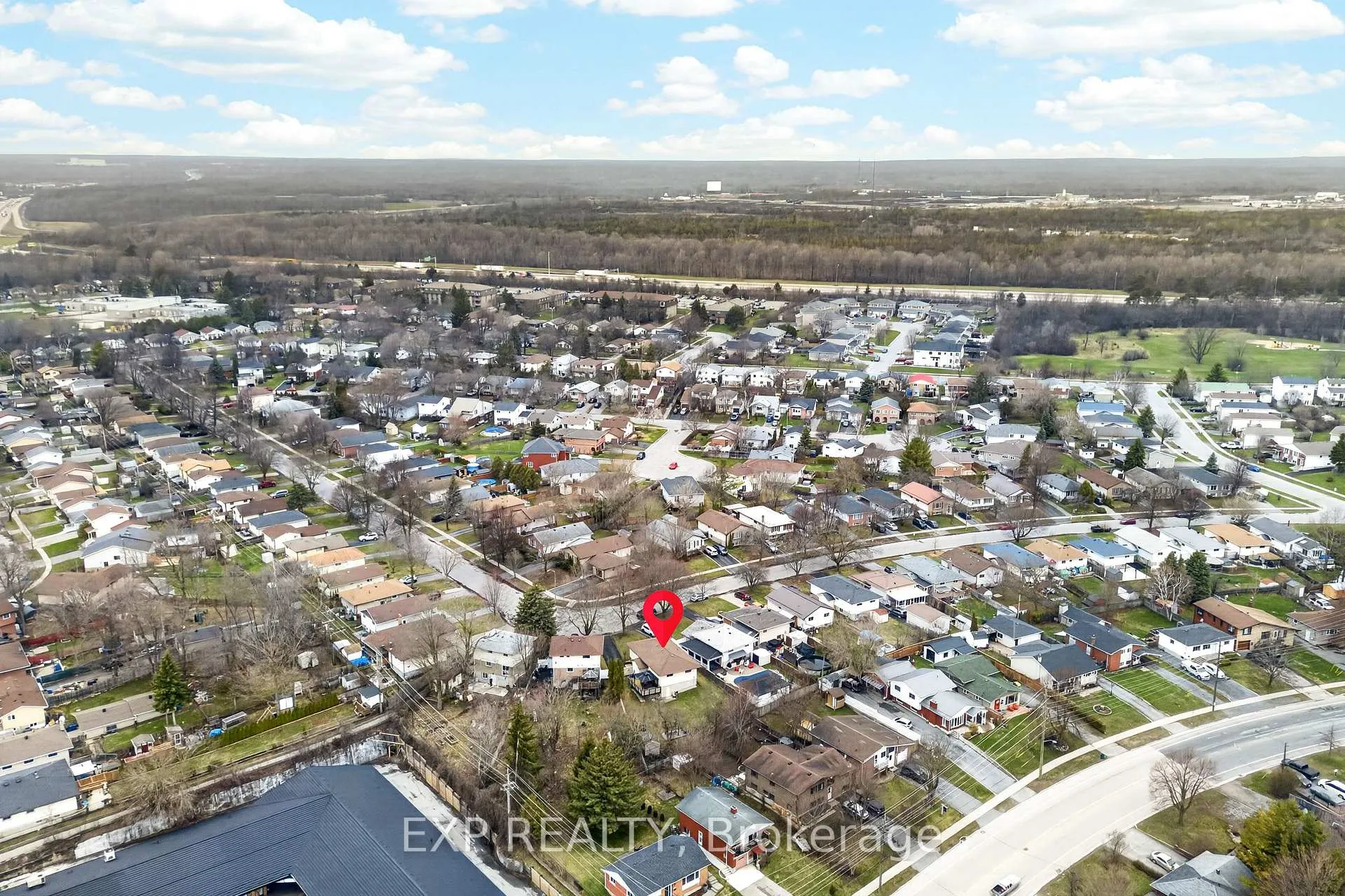 Photo 30 of 54 Dauphin Avenue, Kingston, Rideau — HOMEH