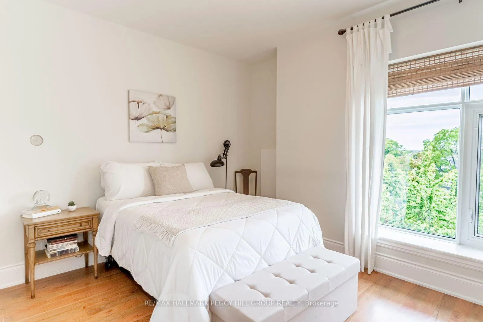 Photo 8 of Unit 604, 80 Orchard Point Road, Orillia — HOMEH