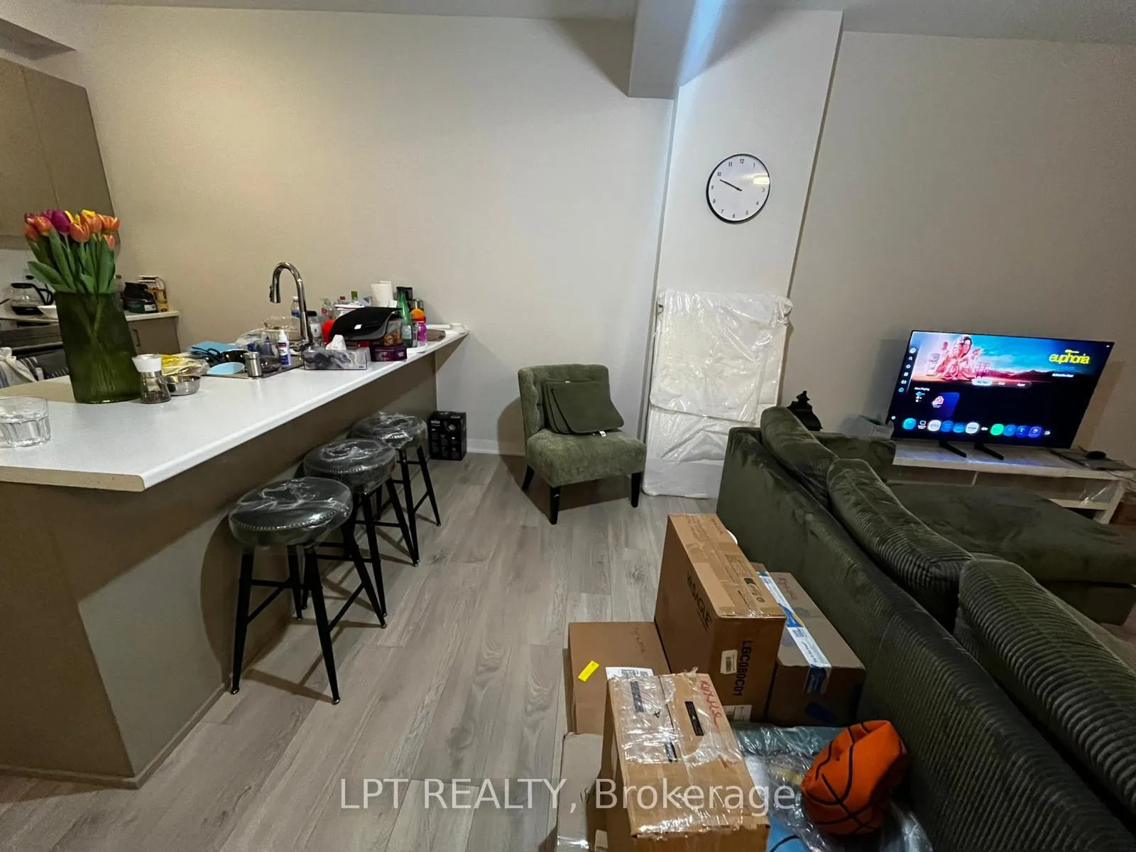 Photo 2 of 212 Speckled Alder Row, Ottawa, Barrhaven - Half Moon Bay — HOMEH