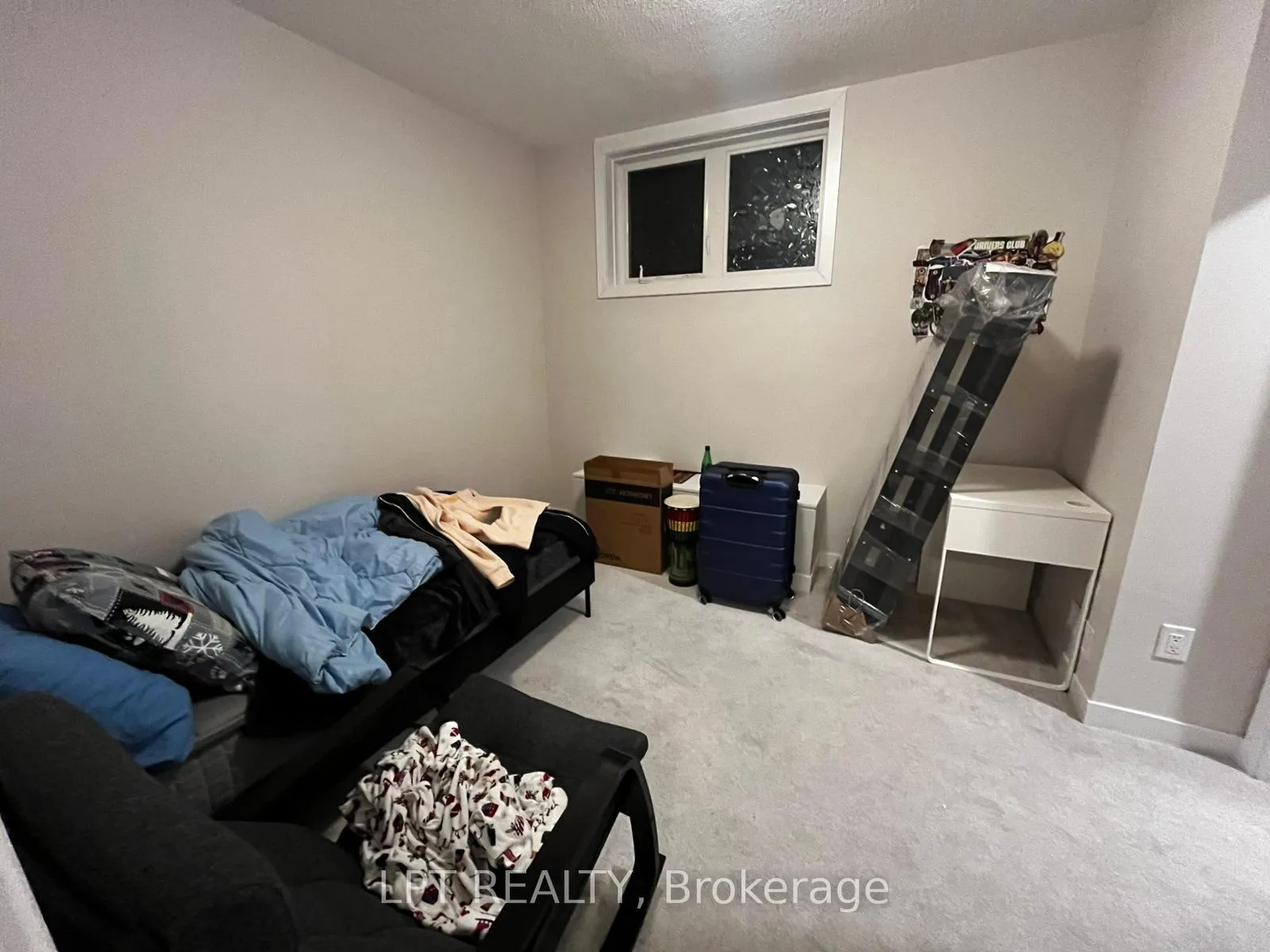 Photo 5 of 212 Speckled Alder Row, Ottawa, Barrhaven - Half Moon Bay — HOMEH