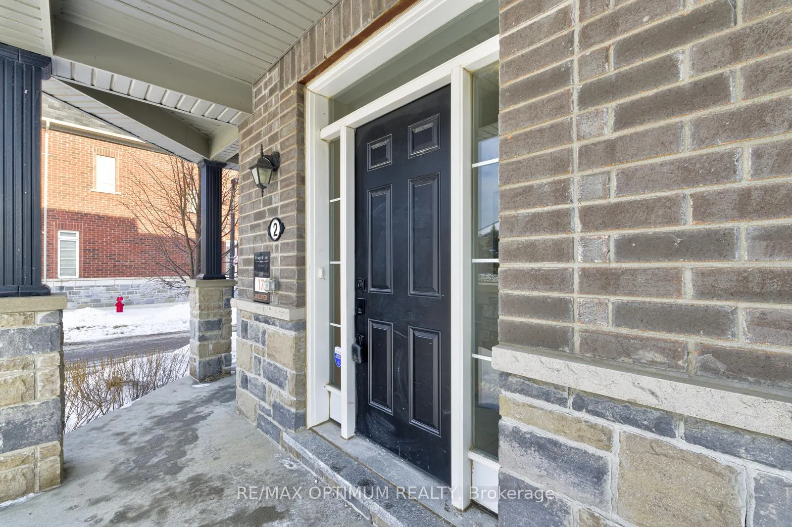 Photo 3 of 2 Pomarine Way, Brampton, Credit Valley — HOMEH