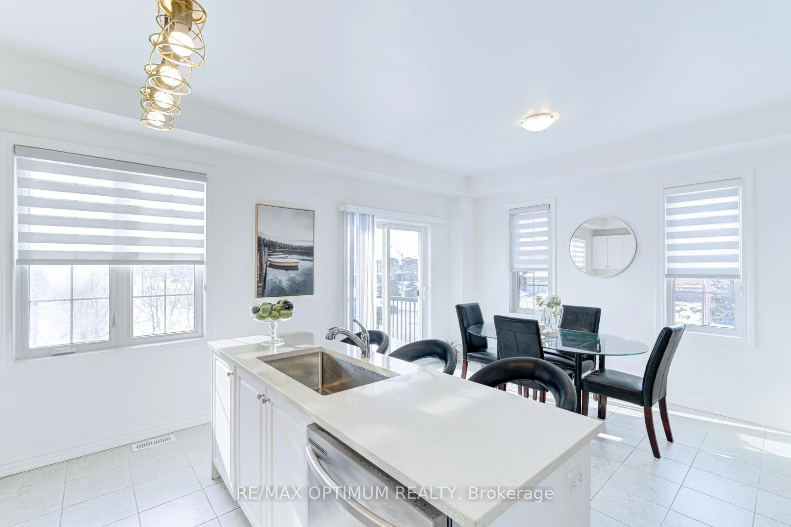 Photo 18 of 2 Pomarine Way, Brampton, Credit Valley — HOMEH