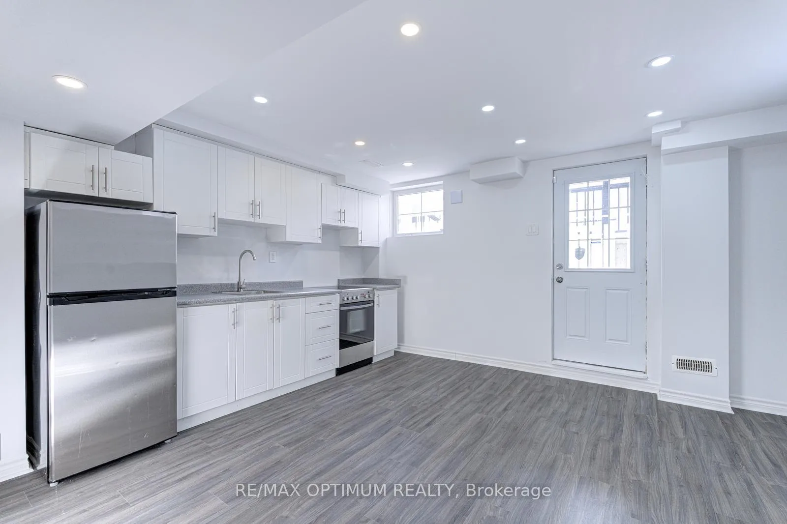 Photo 37 of 2 Pomarine Way, Brampton, Credit Valley — HOMEH