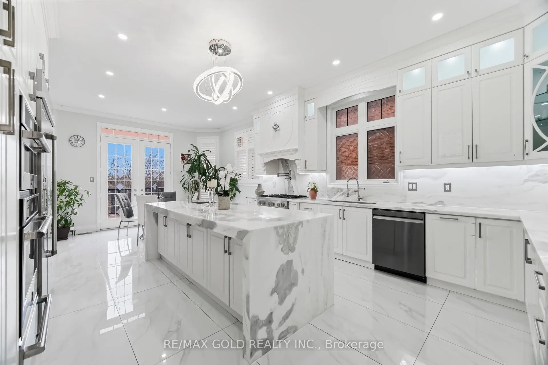 Photo 8 of 72 Midsummer Drive, Brampton, Bram East — HOMEH