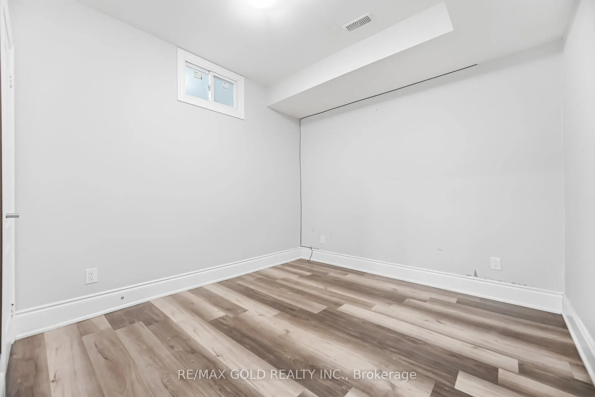 Photo 26 of 72 Midsummer Drive, Brampton, Bram East — HOMEH
