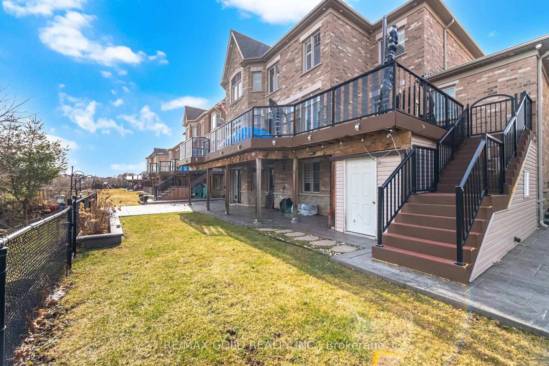 Photo 33 of 72 Midsummer Drive, Brampton, Bram East — HOMEH