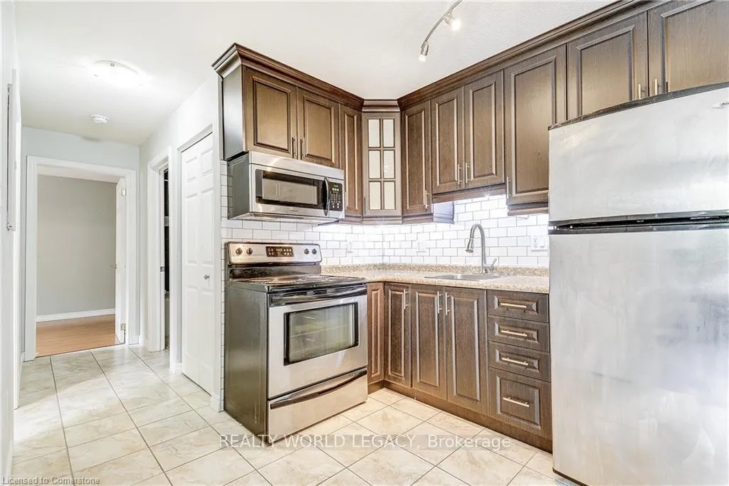 Photo 10 of Unit 8, 119 Cedar Street S, Kitchener, Cedar Hill — HOMEH
