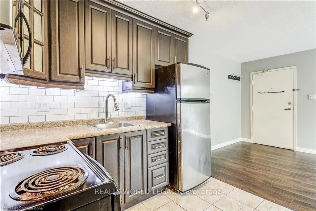 Photo 11 of Unit 8, 119 Cedar Street S, Kitchener, Cedar Hill — HOMEH