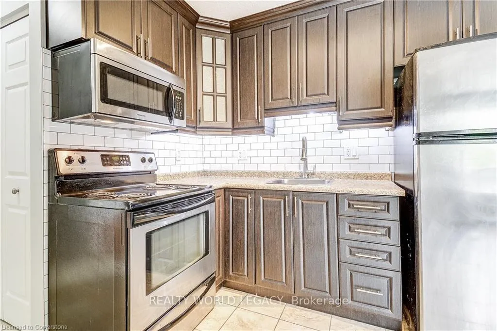 Photo 12 of Unit 8, 119 Cedar Street S, Kitchener, Cedar Hill — HOMEH