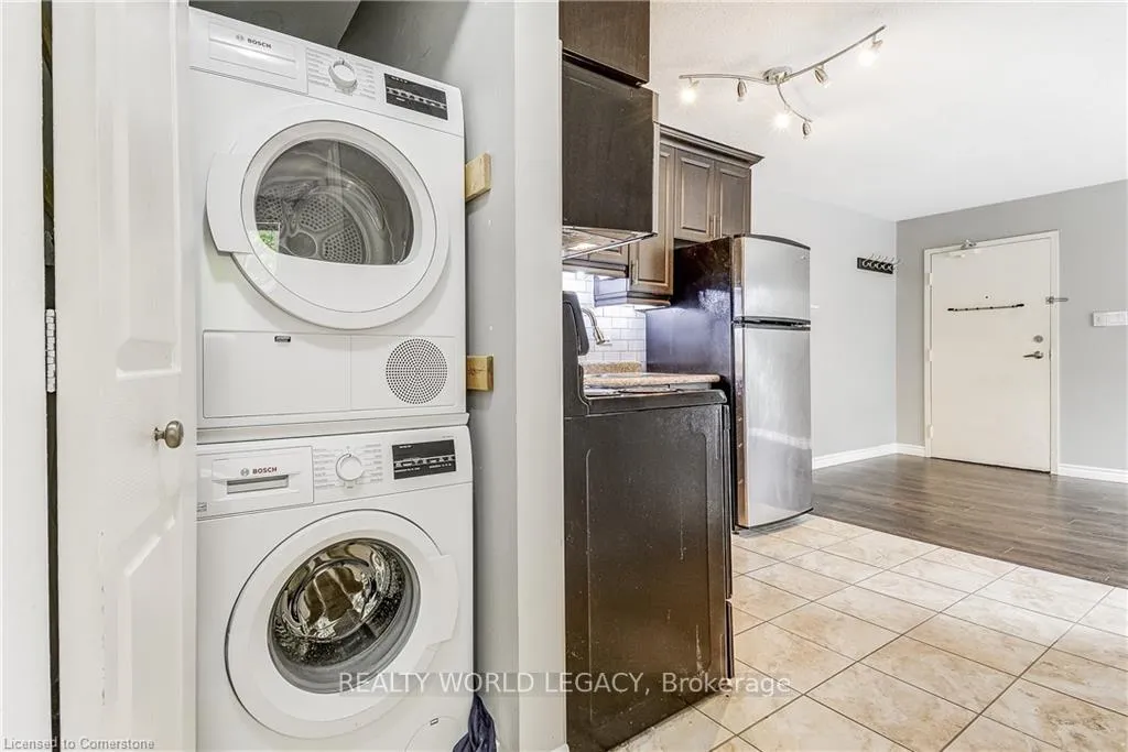 Photo 16 of Unit 8, 119 Cedar Street S, Kitchener, Cedar Hill — HOMEH
