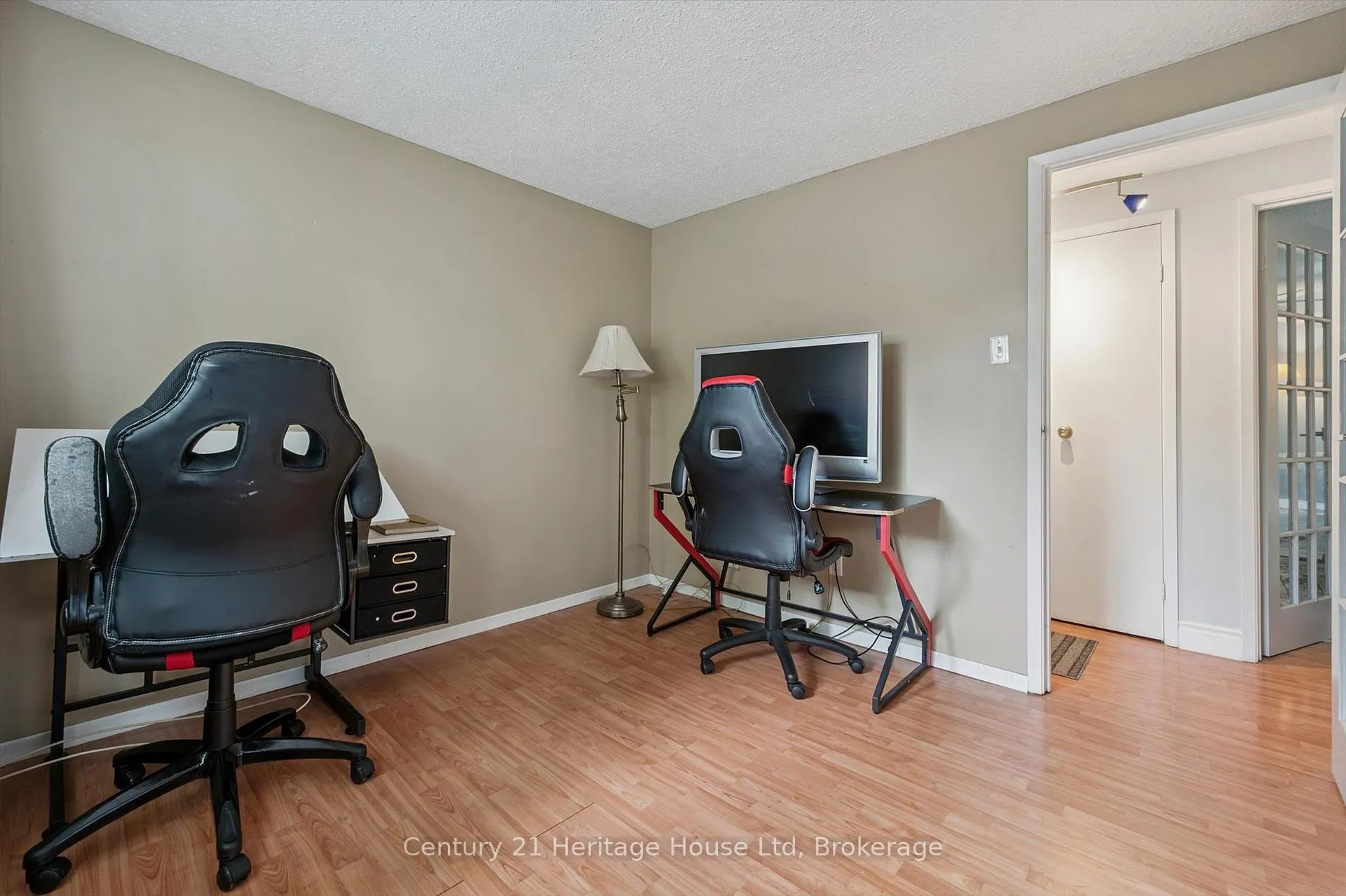 Photo 21 of 378 West Acres Drive, Guelph, Willow West/Sugarbush/West Acres — HOMEH