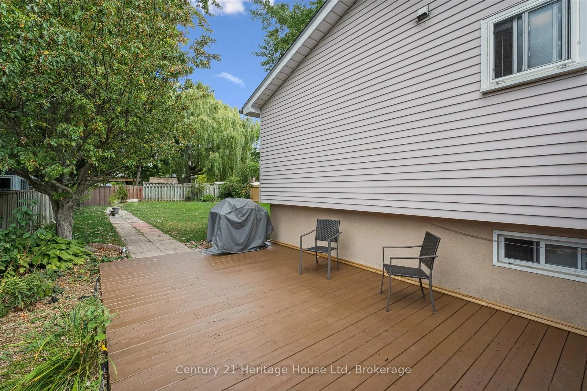 Photo 35 of 378 West Acres Drive, Guelph, Willow West/Sugarbush/West Acres — HOMEH