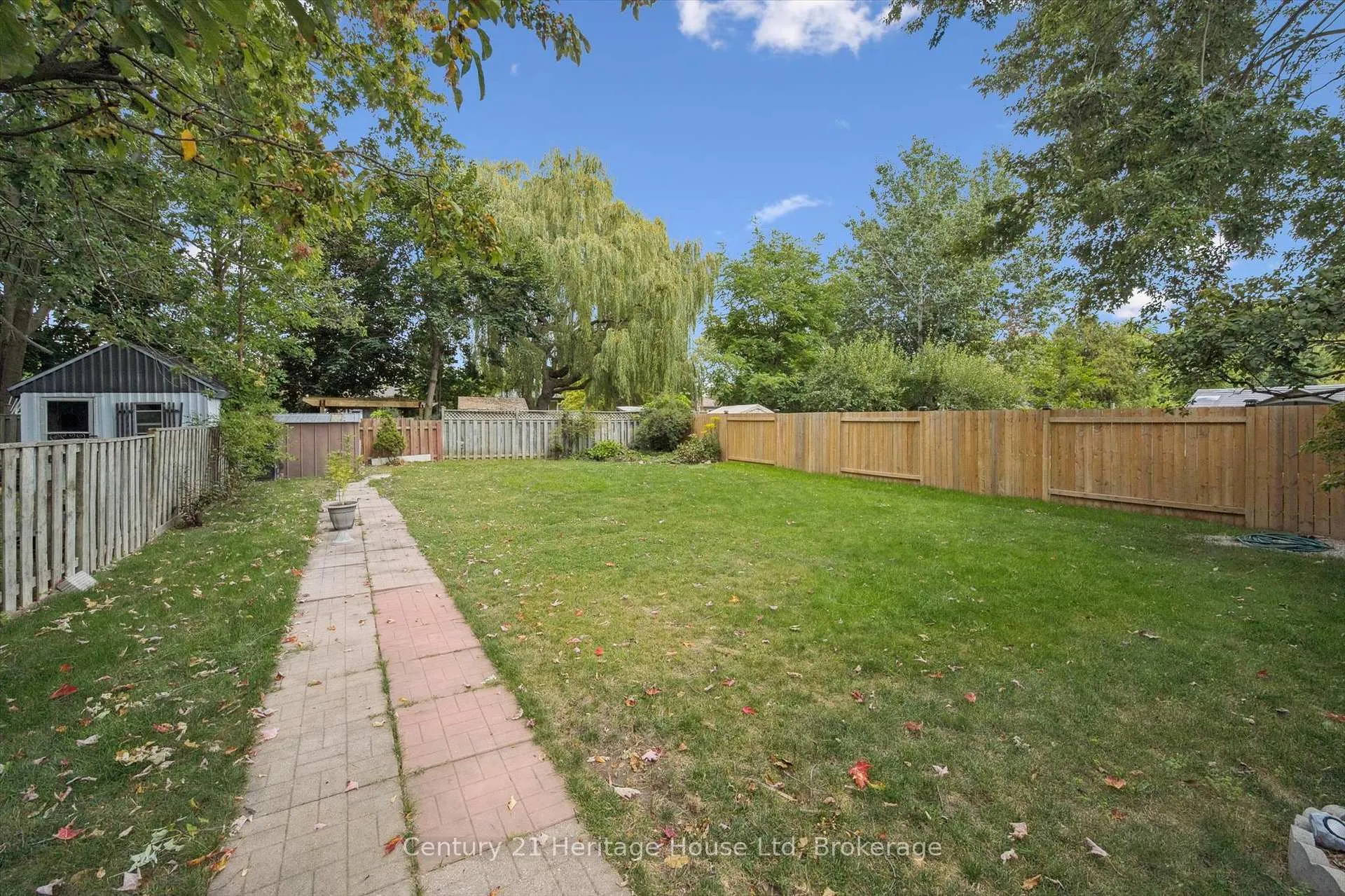 Photo 36 of 378 West Acres Drive, Guelph, Willow West/Sugarbush/West Acres — HOMEH