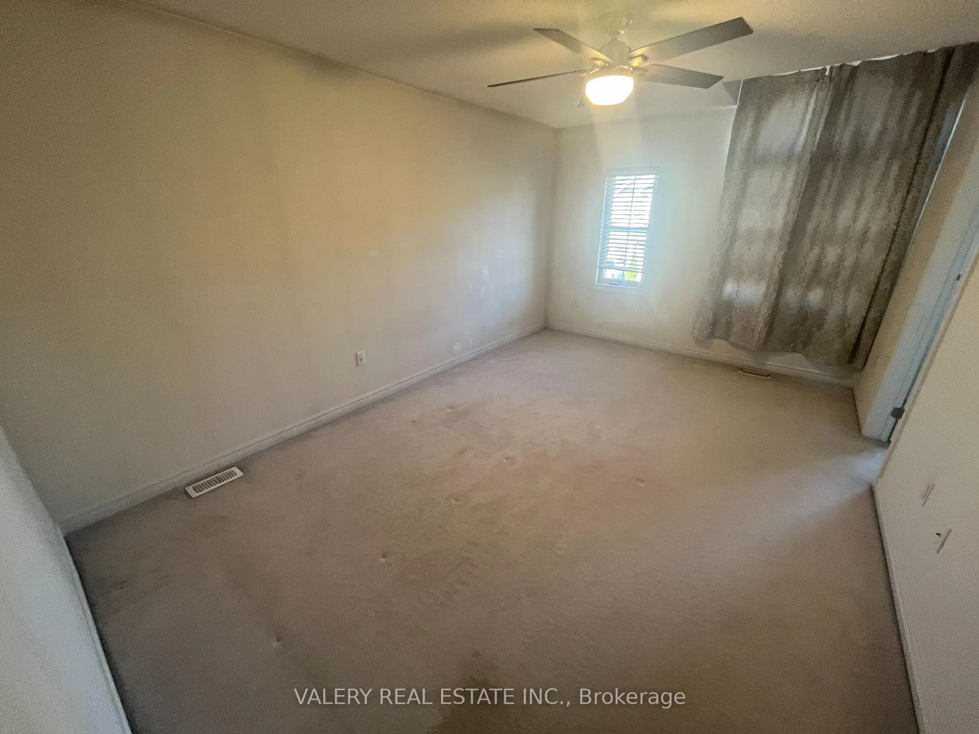 Photo 11 of Unit 1, 48 bellcrest Road, Brampton, Credit Valley — HOMEH