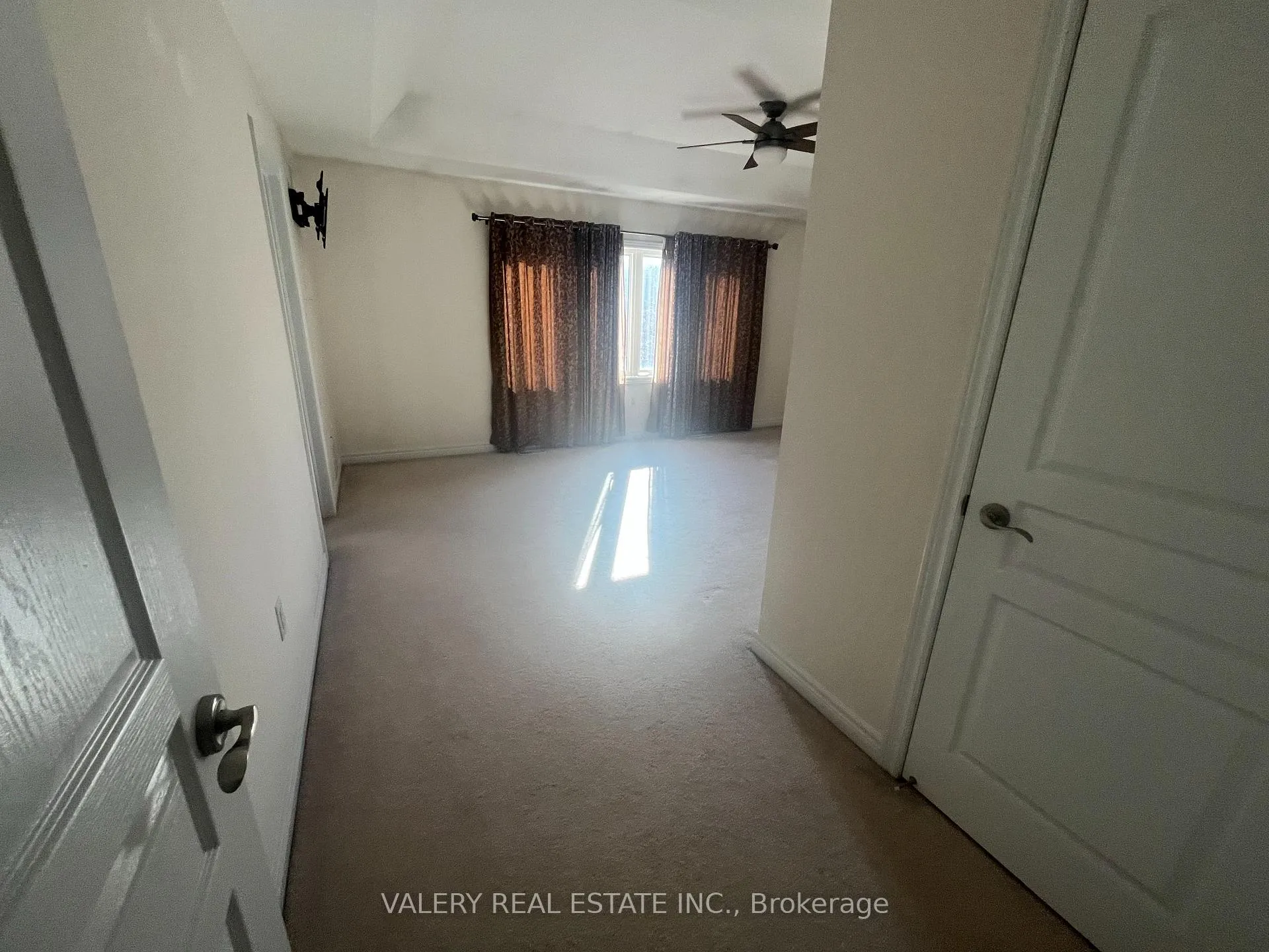 Photo 14 of Unit 1, 48 bellcrest Road, Brampton, Credit Valley — HOMEH