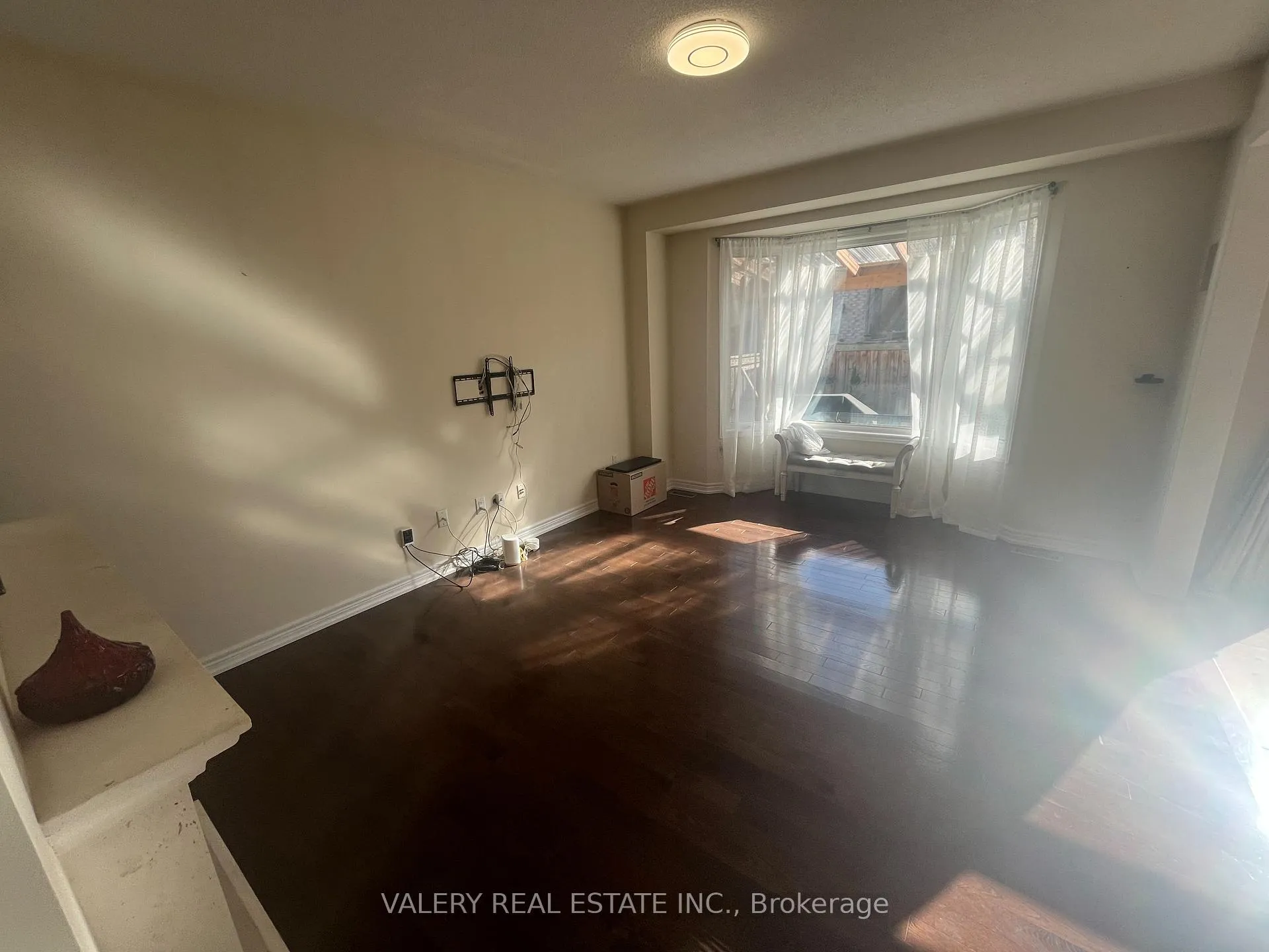 Photo 20 of Unit 1, 48 bellcrest Road, Brampton, Credit Valley — HOMEH