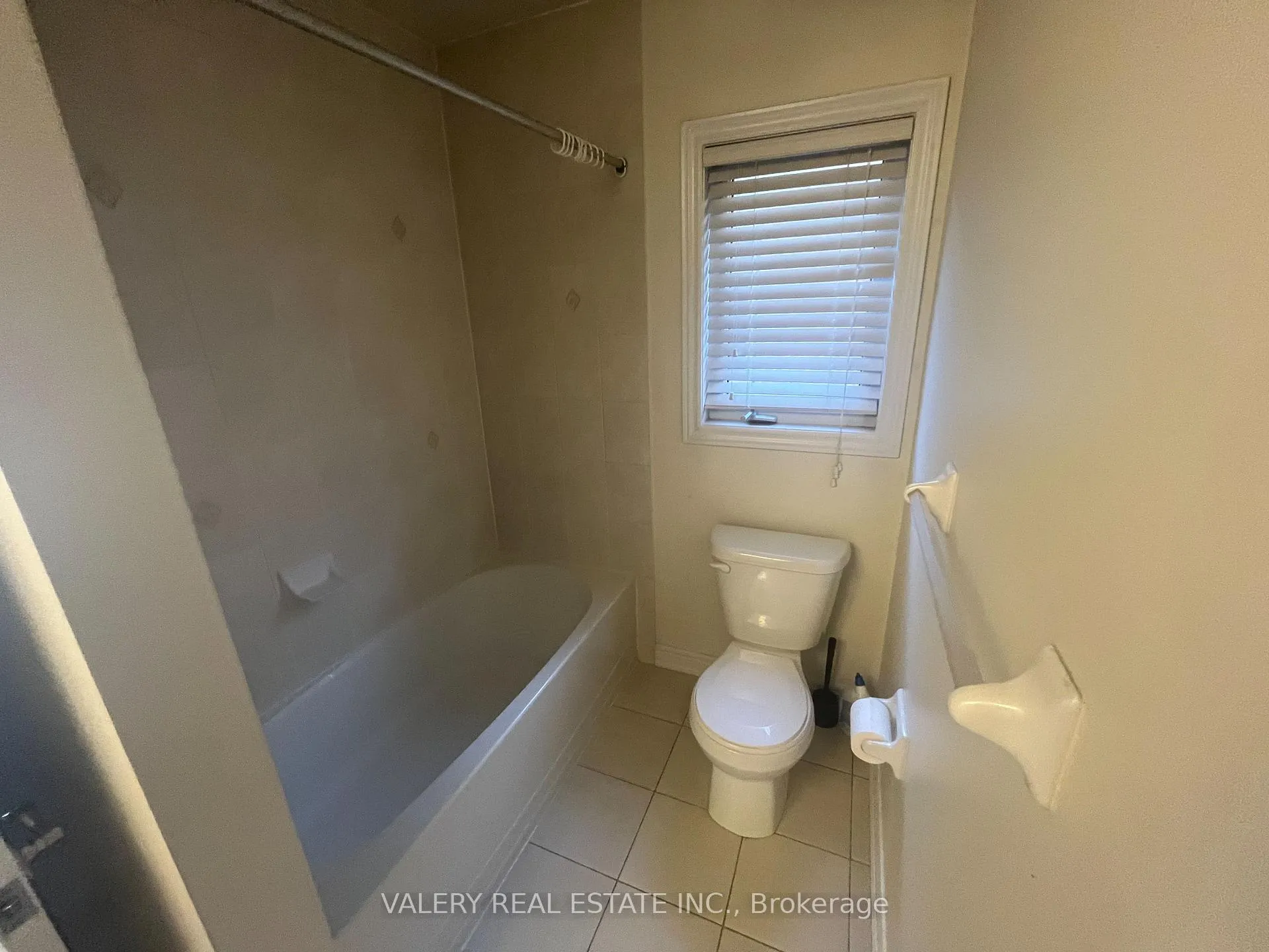 Photo 25 of Unit 1, 48 bellcrest Road, Brampton, Credit Valley — HOMEH
