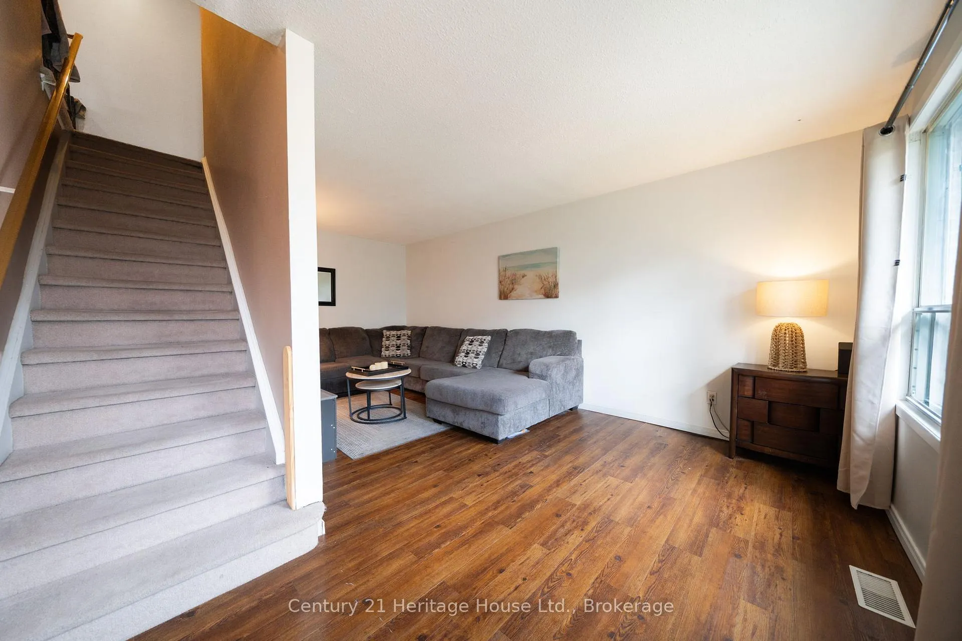 Photo 5 of Unit 4, 391 Pioneer Drive, Kitchener, Pioneer Park — HOMEH