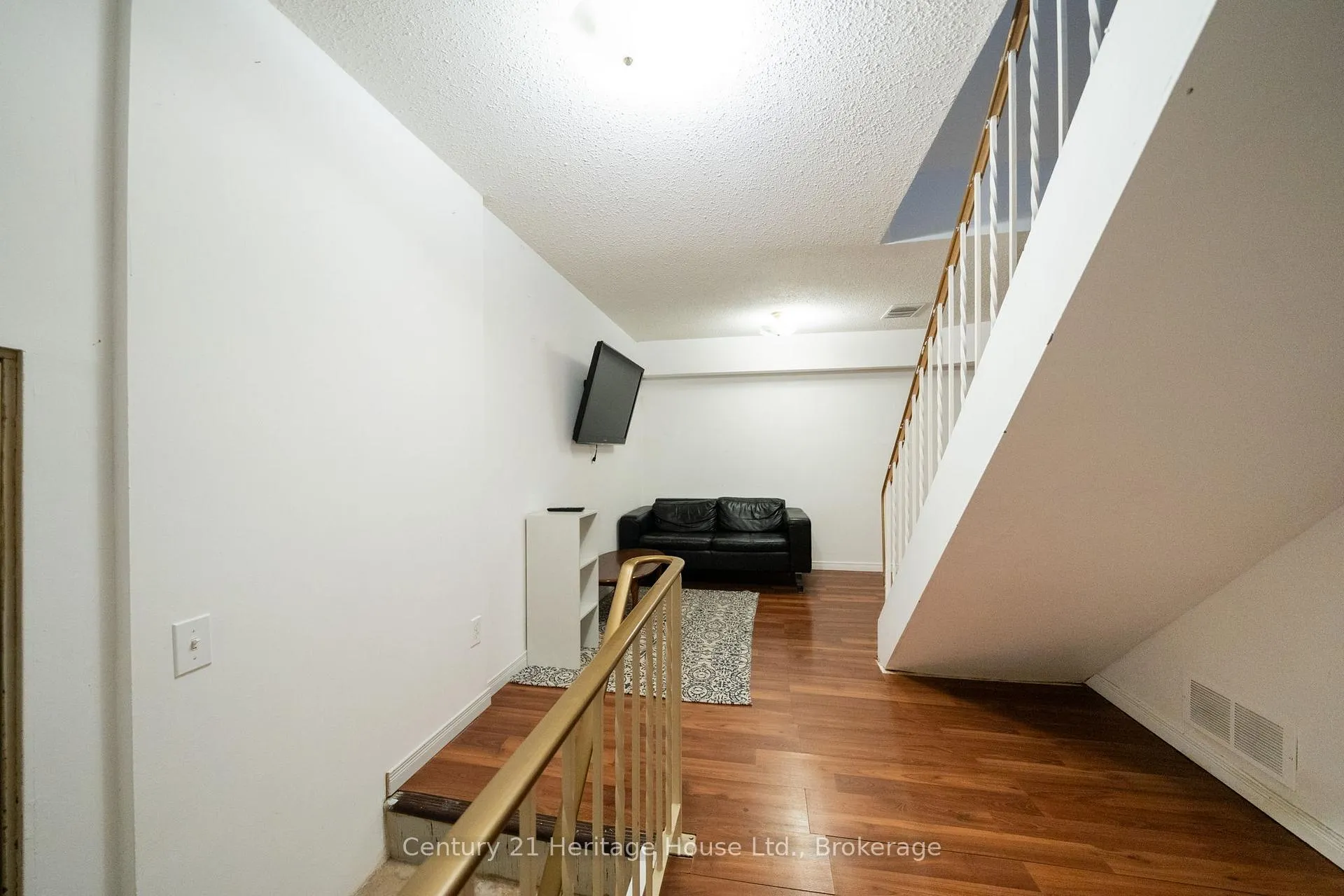 Photo 15 of Unit 4, 391 Pioneer Drive, Kitchener, Pioneer Park — HOMEH