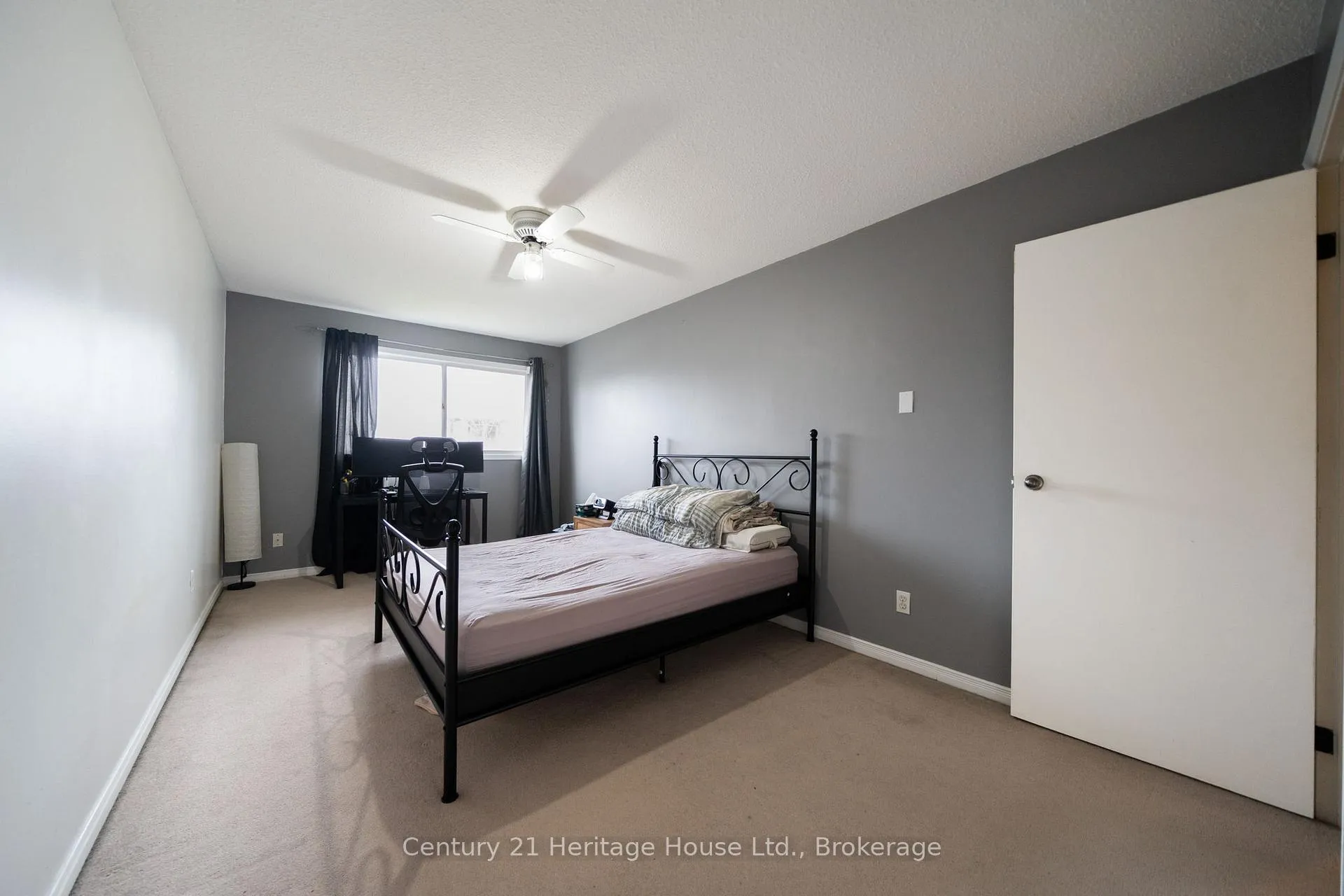 Photo 18 of Unit 4, 391 Pioneer Drive, Kitchener, Pioneer Park — HOMEH