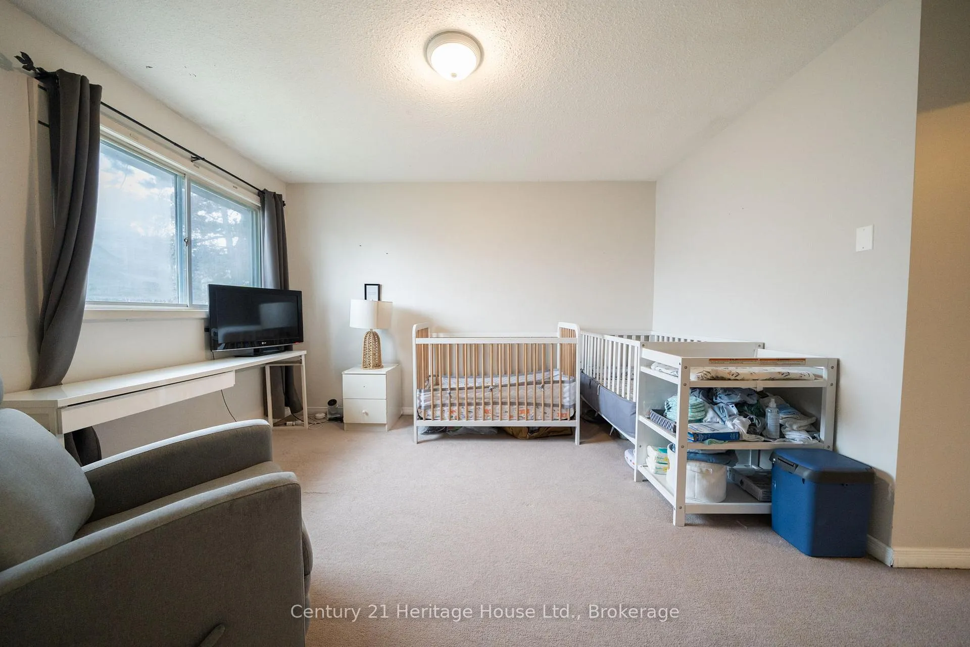 Photo 23 of Unit 4, 391 Pioneer Drive, Kitchener, Pioneer Park — HOMEH